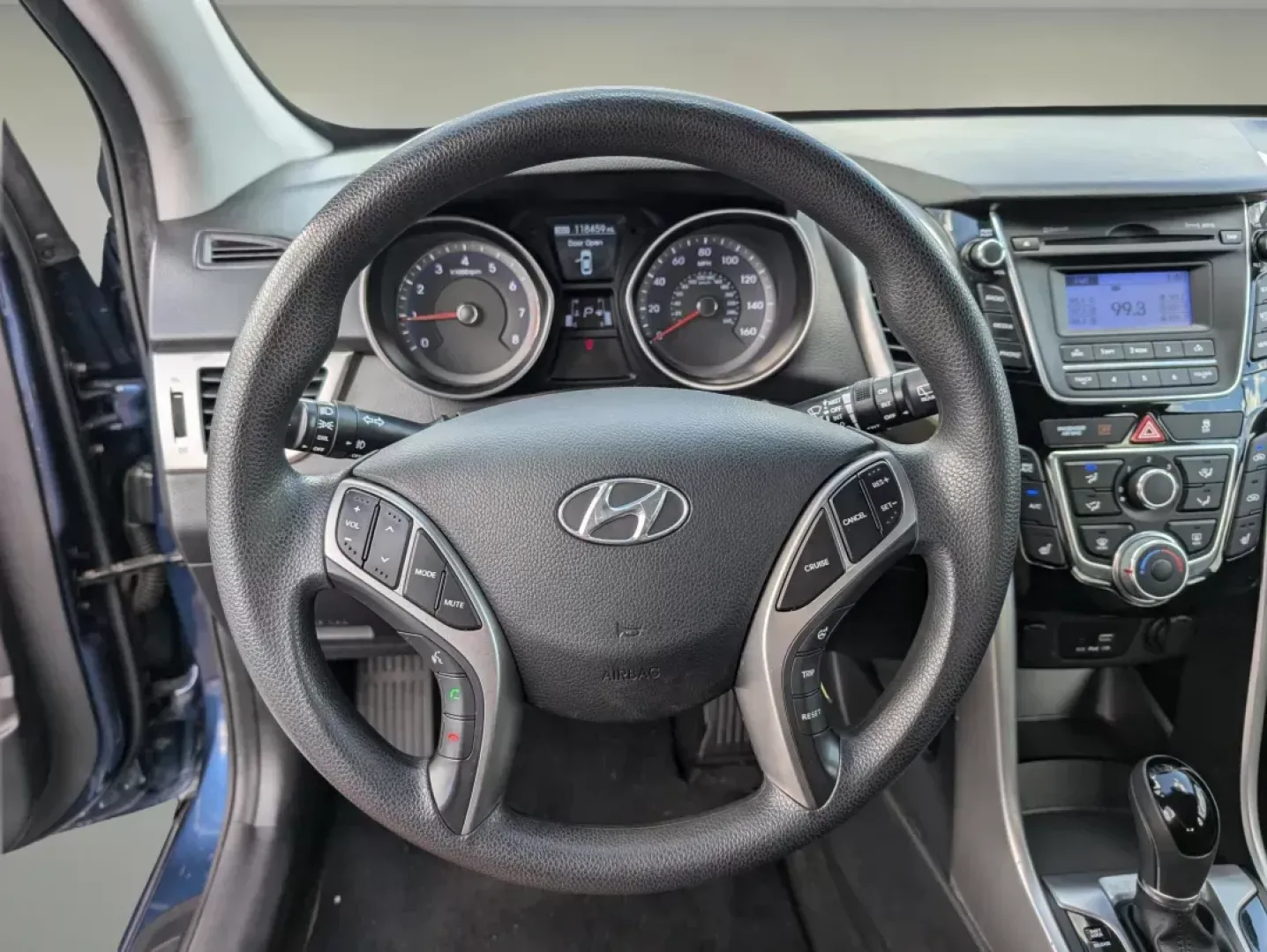 2015 /Black Hyundai Elantra GT (KMHD35LH9FU) with an Regular Unleaded I-4 2.0 L/122 engine, 6-Speed Automatic w/OD transmission, located at 5115 14th Ave., Columbus, GA, 31904, (706) 323-0345, 32.511494, -84.971046 - 2015 Hyundai Elantra GT - Photo#15