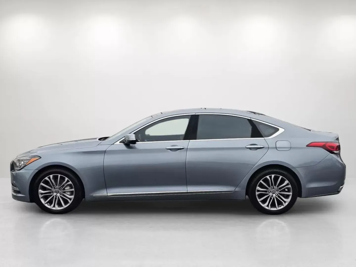 2015 /Ivory Hyundai Genesis 3.8L (KMHGN4JE8FU) with an Other engine, located at 3959 U.S. 80 W, Phenix City, AL, 36870, (334) 297-4885, 32.469296, -85.135185 - Embrace luxury and performance with this stunning 2015 Hyundai Genesis 3.8L, perfect for those seeking an elevated driving experience. Imagine cruising through the vibrant streets of Phenix City, AL, whether you're commuting to work, picking up the kids, or heading out for a weekend adventure. This - Photo#8