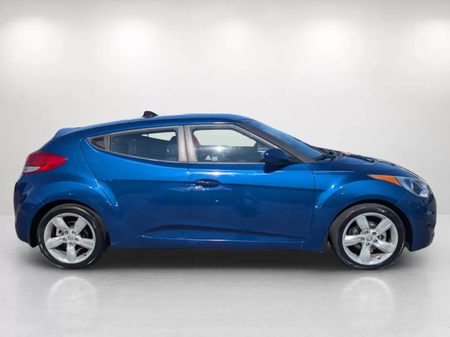 2015 /Black Hyundai Veloster (KMHTC6AD4FU) with an Other engine, located at 521 Old Farm Lane Rd, Prattville, AL, 36066, (334) 325-1505, 32.482460, -86.416367 - Experience a dynamic lifestyle filled with excitement and adventure in this stunning 2015 Hyundai Veloster, now available at Gils Auto in Phenix City, AL! This sporty coupe is perfect for those who thrive on the thrill of the drive, whether you're navigating the bustling streets of downtown Phenix C - Photo#3