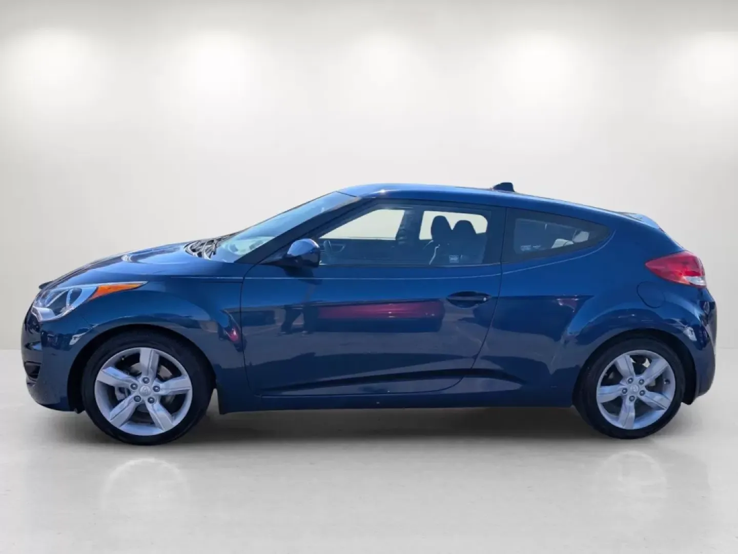 2015 /Black Hyundai Veloster (KMHTC6AD4FU) with an Other engine, located at 521 Old Farm Lane Rd, Prattville, AL, 36066, (334) 325-1505, 32.482460, -86.416367 - Experience a dynamic lifestyle filled with excitement and adventure in this stunning 2015 Hyundai Veloster, now available at Gils Auto in Phenix City, AL! This sporty coupe is perfect for those who thrive on the thrill of the drive, whether you're navigating the bustling streets of downtown Phenix C - Photo#7