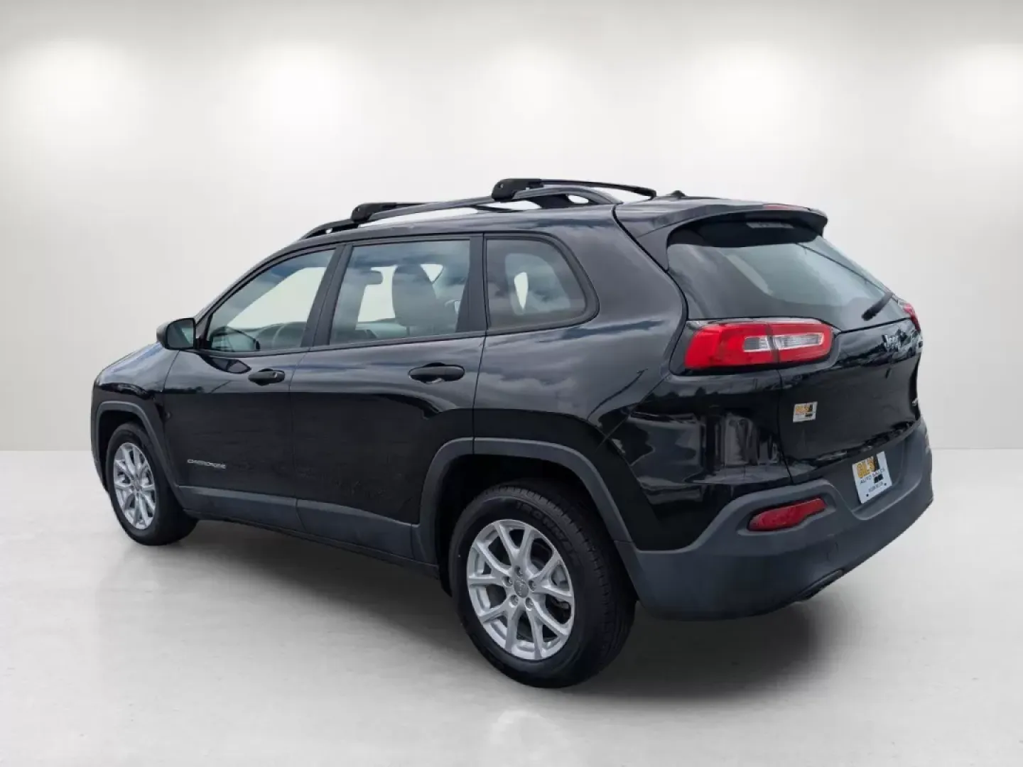 2015 /Black Jeep Cherokee Sport (1C4PJLAB8FW) with an Other engine, located at 5115 14th Ave., Columbus, GA, 31904, (706) 323-0345, 32.511494, -84.971046 - **Discover Adventure with the 2015 Jeep Cherokee Sport - Perfect for Your Next Journey!**<br /> <br /> Are you looking for a vehicle that can seamlessly transition from your daily commute to weekend getaways? The 2015 Jeep Cherokee Sport is your ideal companion, designed for those with an adventurou - Photo#6