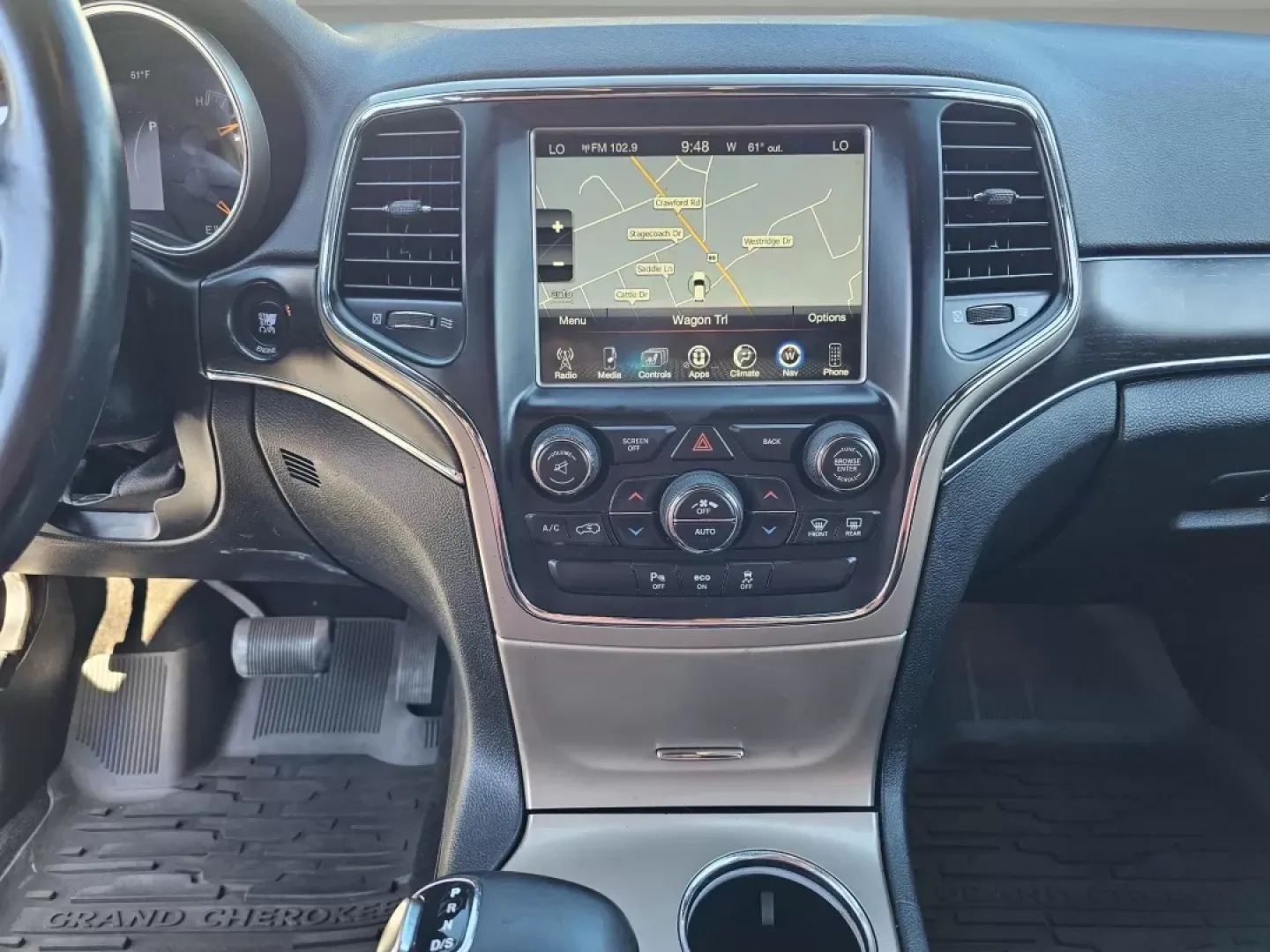 2015 /Black Jeep Grand Cherokee Limited (1C4RJFBG2FC) with an Other engine, located at 1430 Gateway Drive, Opelika, AL, 36801, (334) 239-0944, 32.637871, -85.409790 - **Explore New Adventures with the 2015 Jeep Grand Cherokee Limited-Perfect for Every Lifestyle!**<br /> <br /> Are you on the lookout for a reliable SUV that can seamlessly transition from weekday commutes to weekend getaways? Look no further! The 2015 Jeep Grand Cherokee Limited is here at Gils Aut - Photo#11