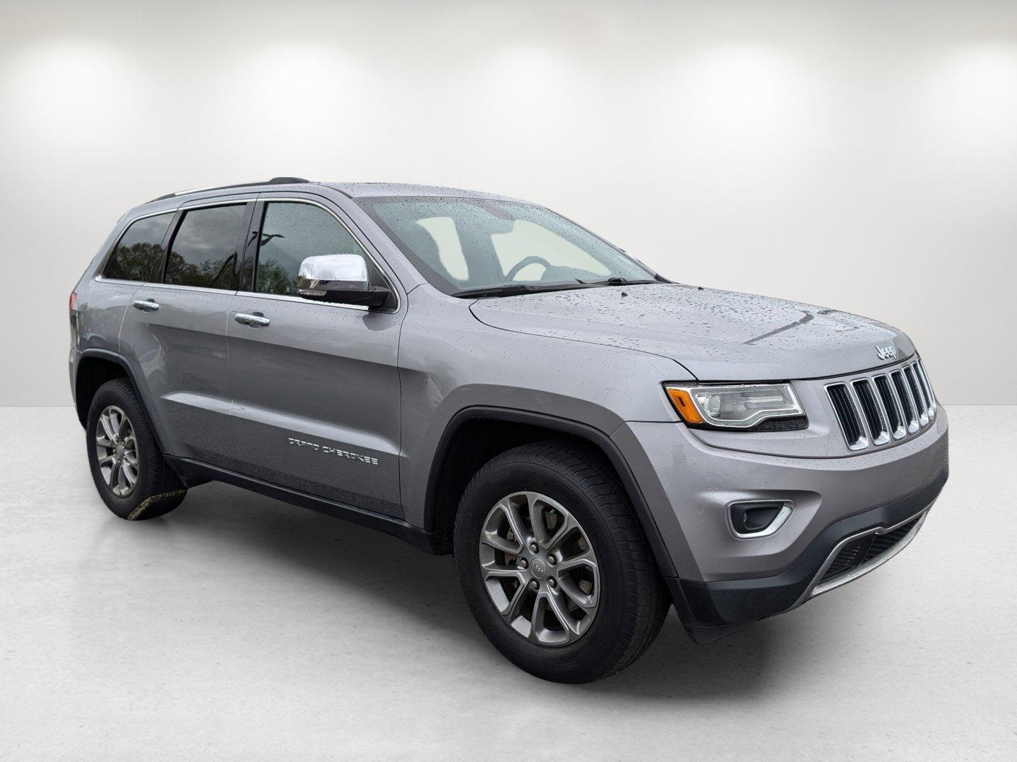 2015 /Black Jeep Grand Cherokee Limited (1C4RJEBG4FC) with an Regular Unleaded V-6 3.6 L/220 engine, 8-Speed Automatic w/OD transmission, located at 804 22nd Ave, Phenix City, AL, 36870, (334) 297-1860, 32.484749, -85.024475 - 2015 Jeep Grand Cherokee Limited - Photo#2