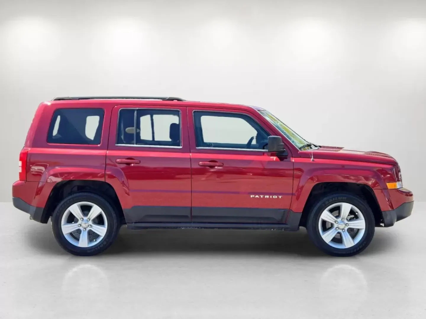 2015 /Dark Slate Gray Jeep Patriot Latitude (1C4NJPFBXFD) with an Other engine, located at 804 22nd Ave, Phenix City, AL, 36870, (334) 297-1860, 32.484749, -85.024475 - 2015 Jeep Patriot Latitude - Photo#3