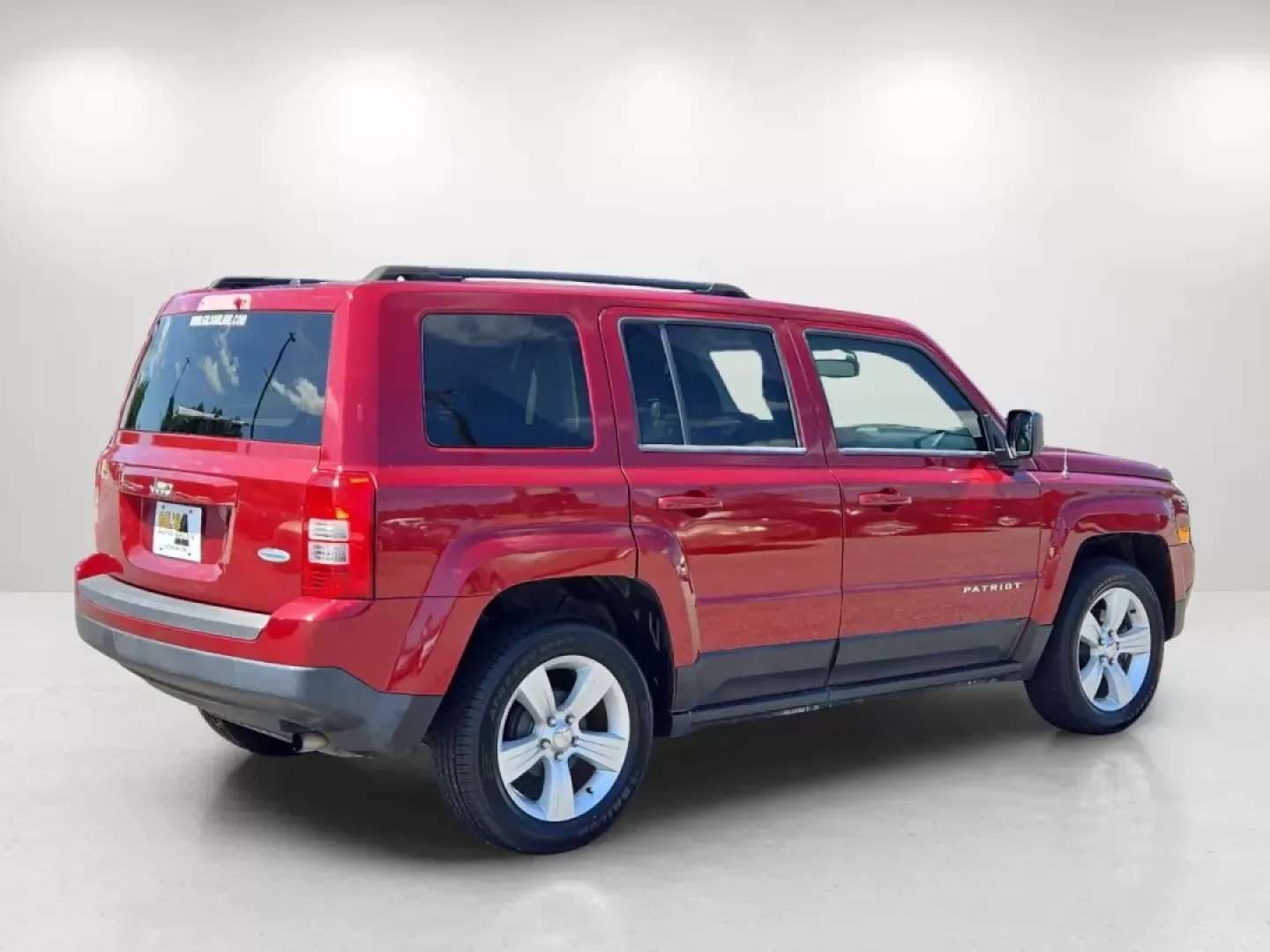 2015 /Dark Slate Gray Jeep Patriot Latitude (1C4NJPFBXFD) with an Other engine, located at 804 22nd Ave, Phenix City, AL, 36870, (334) 297-1860, 32.484749, -85.024475 - 2015 Jeep Patriot Latitude - Photo#4