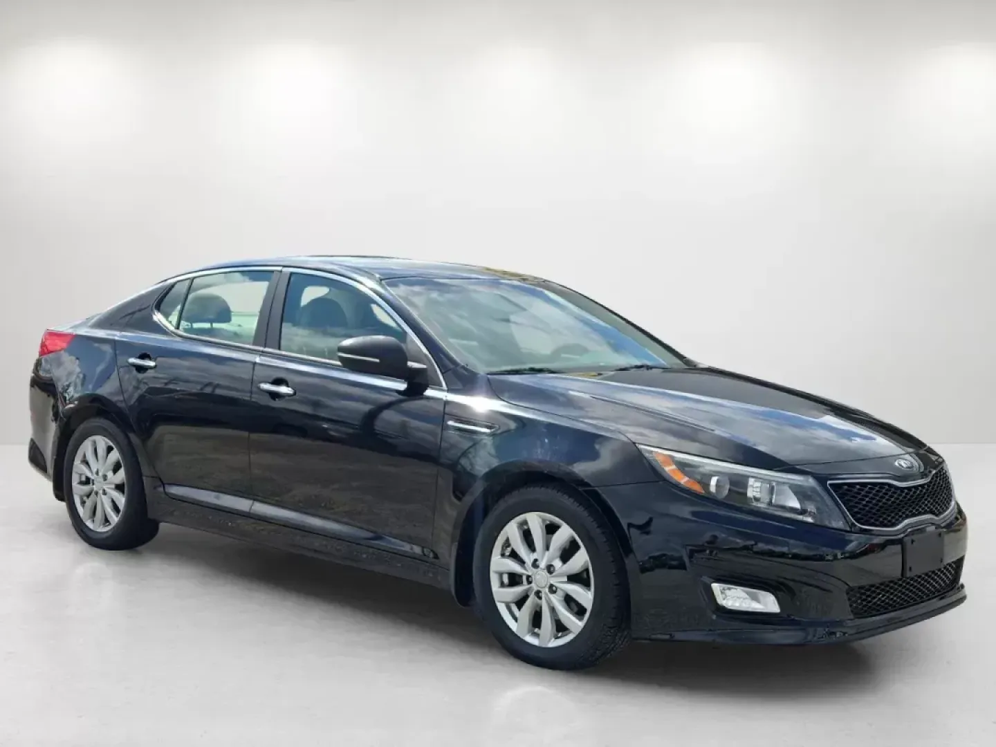 2015 /Beige Kia Optima EX (5XXGN4A74FG) with an Other engine, located at 521 Old Farm Lane Rd, Prattville, AL, 36066, (334) 325-1505, 32.482460, -86.416367 - **Discover Your Next Adventure with the 2015 Kia Optima EX Perfect for Family Road Trips and Daily Commutes!**<br /> <br /> Are you in search of a reliable sedan that suits both your family outings and everyday drives? Look no further! Gils Auto in Prattville, AL, proudly presents this impressive 2 - Photo#2