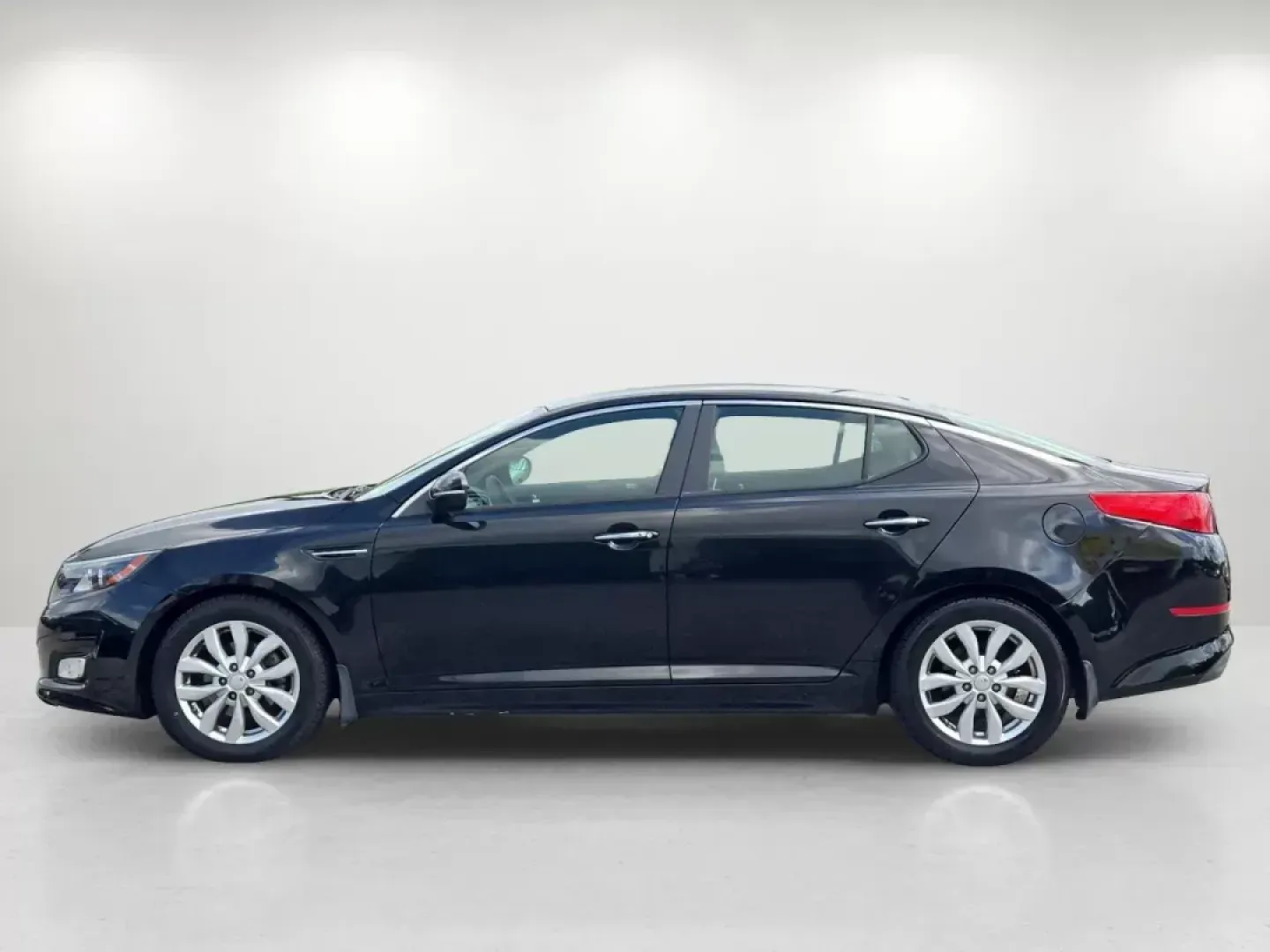 2015 /Beige Kia Optima EX (5XXGN4A74FG) with an Other engine, located at 521 Old Farm Lane Rd, Prattville, AL, 36066, (334) 325-1505, 32.482460, -86.416367 - **Discover Your Next Adventure with the 2015 Kia Optima EX Perfect for Family Road Trips and Daily Commutes!**<br /> <br /> Are you in search of a reliable sedan that suits both your family outings and everyday drives? Look no further! Gils Auto in Prattville, AL, proudly presents this impressive 2 - Photo#7