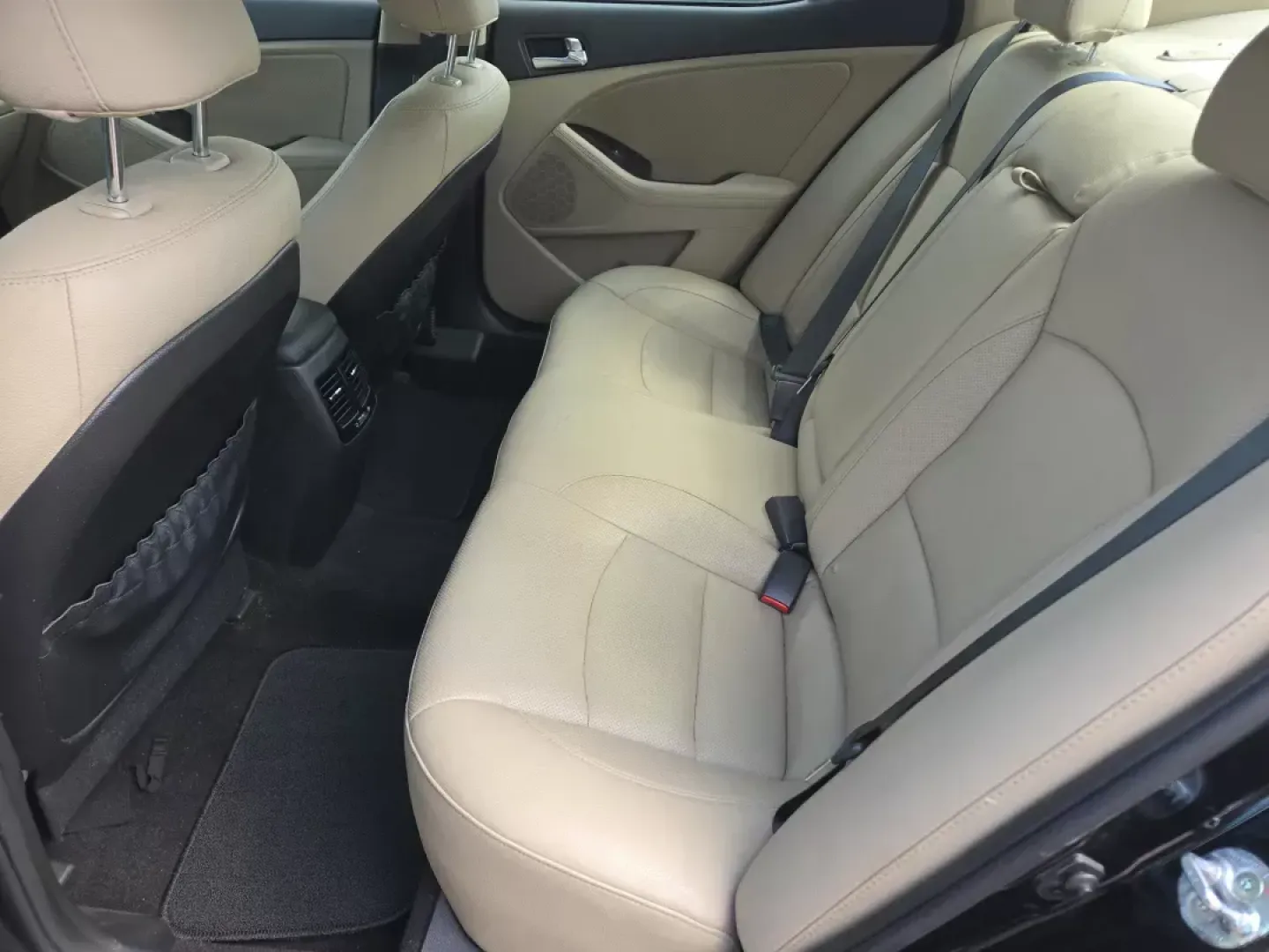 2015 /Beige Kia Optima EX (5XXGN4A74FG) with an Other engine, located at 521 Old Farm Lane Rd, Prattville, AL, 36066, (334) 325-1505, 32.482460, -86.416367 - **Discover Your Next Adventure with the 2015 Kia Optima EX Perfect for Family Road Trips and Daily Commutes!**<br /> <br /> Are you in search of a reliable sedan that suits both your family outings and everyday drives? Look no further! Gils Auto in Prattville, AL, proudly presents this impressive 2 - Photo#12
