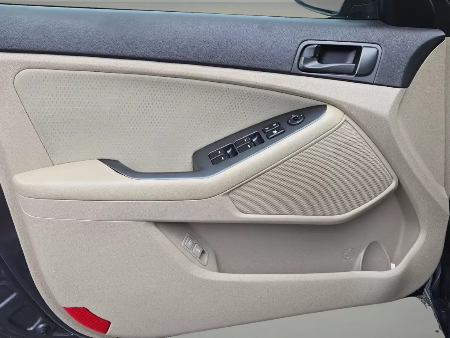 2015 /Beige Kia Optima LX (5XXGM4A75FG) with an Other engine, located at 3959 U.S. 80 W, Phenix City, AL, 36870, (334) 297-4885, 32.469296, -85.135185 - ### Drive into Adventure with the 2015 Kia Optima LX<br /> <br /> Are you looking for a reliable, stylish, and affordable sedan that perfectly blends comfort and practicality? Look no further than the stunning 2015 Kia Optima LX, available now at Gils Auto in Phenix City, AL! This versatile vehicle - Photo#10