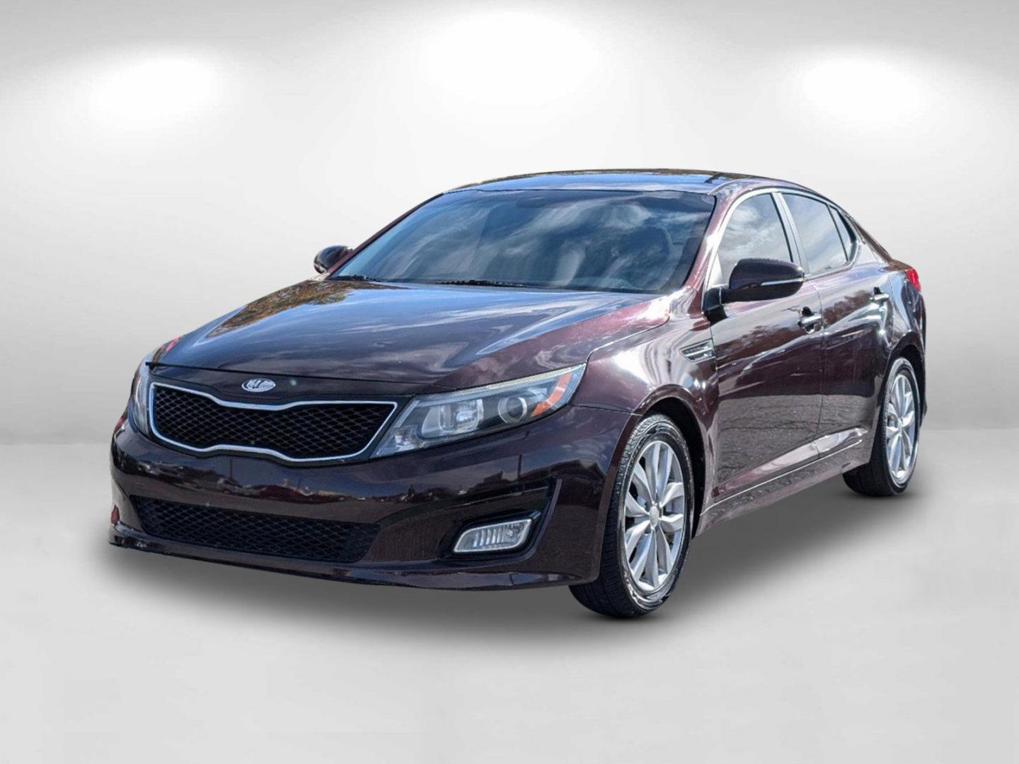 2015 /Beige Kia Optima LX (5XXGM4A7XFG) with an Regular Unleaded I-4 2.4 L/144 engine, 6-Speed Automatic w/OD transmission, located at 7000 Northlake Connector, Columbus, GA, 31904, (706) 987-8085, 32.524975, -84.978134 - 2015 Kia Optima LX - Photo#1