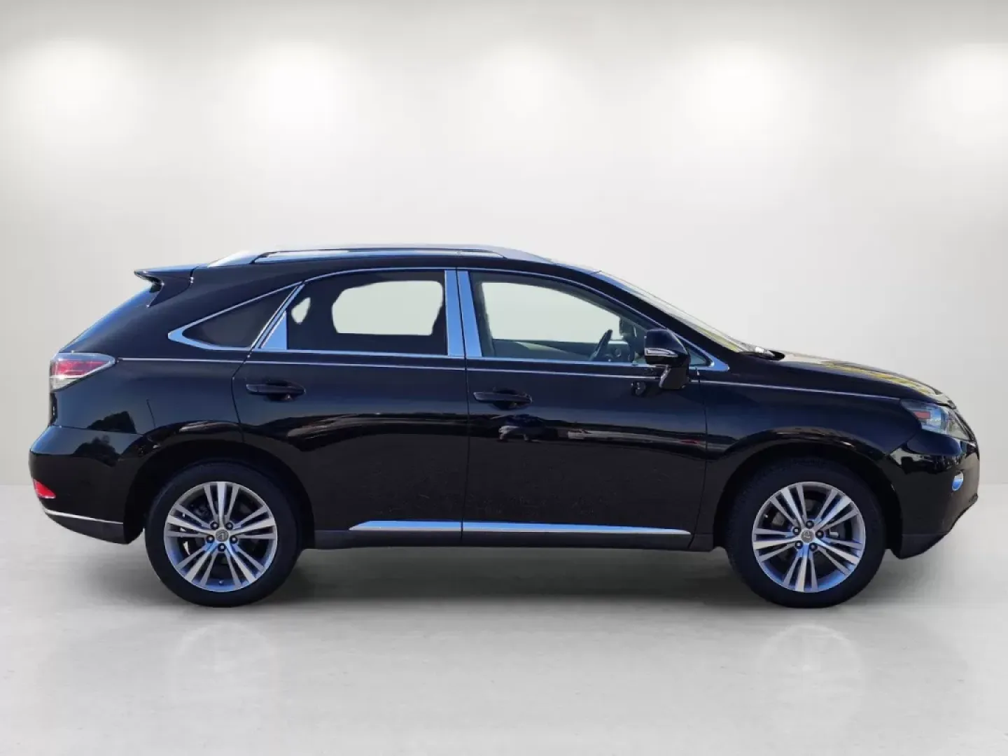 2015 Lexus RX 350 (2T2ZK1BA0FC) with an Other engine, located at 5115 14th Ave., Columbus, GA, 31904, (706) 323-0345, 32.511494, -84.971046 - Elevate your lifestyle with the 2015 Lexus RX 350, a luxurious SUV perfectly suited for growing families, busy commuters, or anyone seeking stylish comfort on their travels. With its sleek black exterior and spacious interior, this vehicle is more than just a mode of transportation; it's a lifestyle - Photo#3