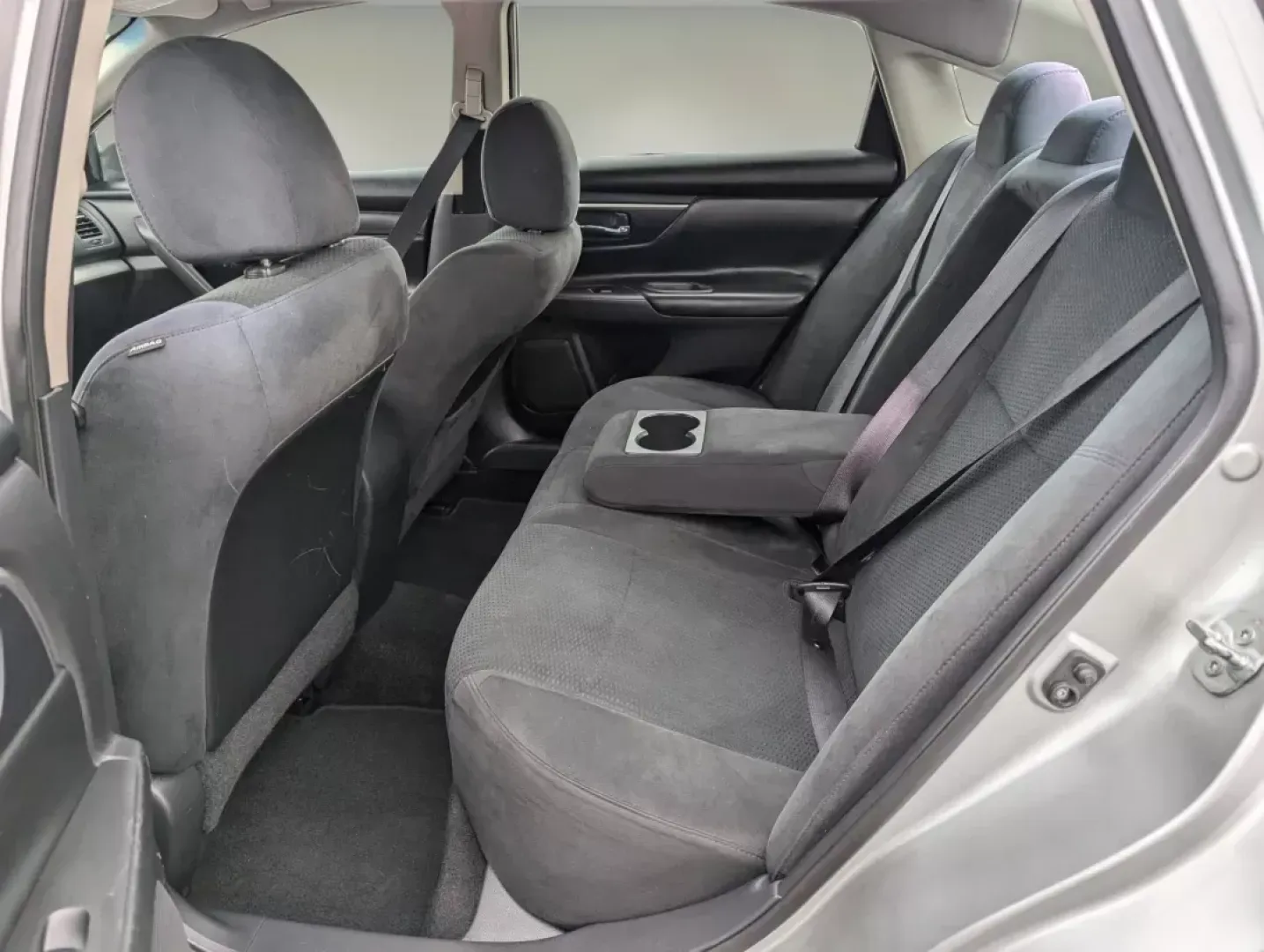 2015 /Charcoal Nissan Altima 2.5 (1N4AL3AP8FC) with an Regular Unleaded I-4 2.5 L/152 engine, 1-Speed CVT w/OD transmission, located at 5115 14th Ave., Columbus, GA, 31904, (706) 323-0345, 32.511494, -84.971046 - 2015 Nissan Altima 2.5 - Photo#10