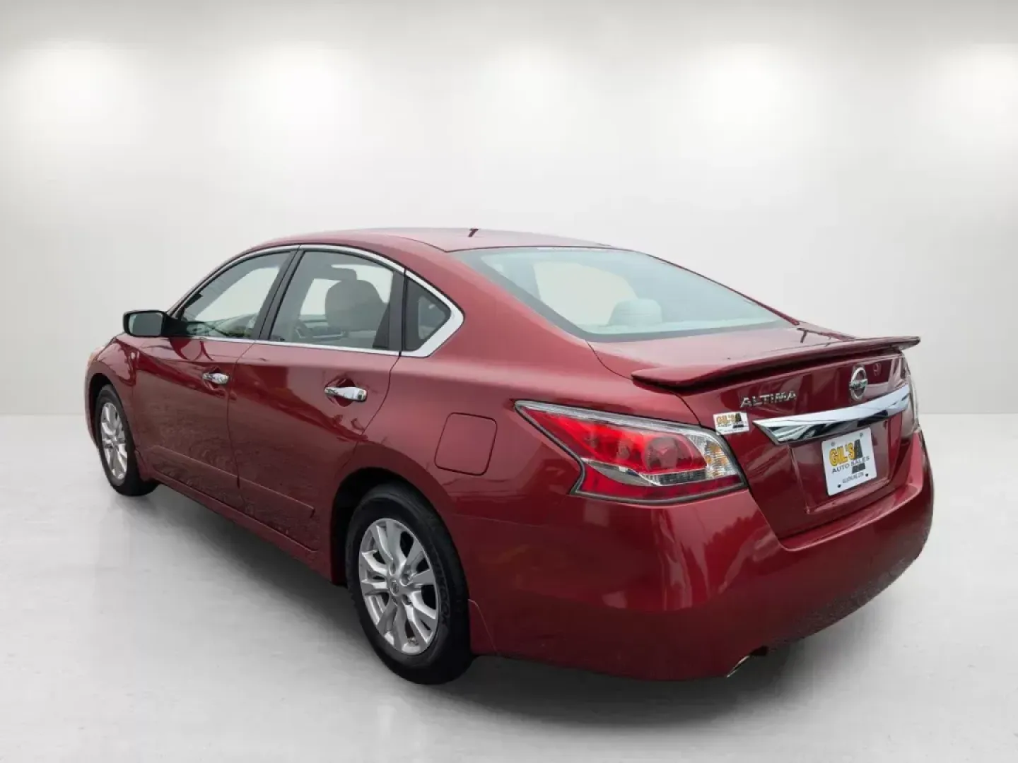 2015 /Beige Nissan Altima 2.5 S (1N4AL3AP4FC) with an Regular Unleaded I-4 2.5 L/152 engine, 1-Speed CVT w/OD transmission, located at 1430 Gateway Drive, Opelika, AL, 36801, (334) 239-0944, 32.637871, -85.409790 - 2015 Nissan Altima 2.5 S - Photo#6