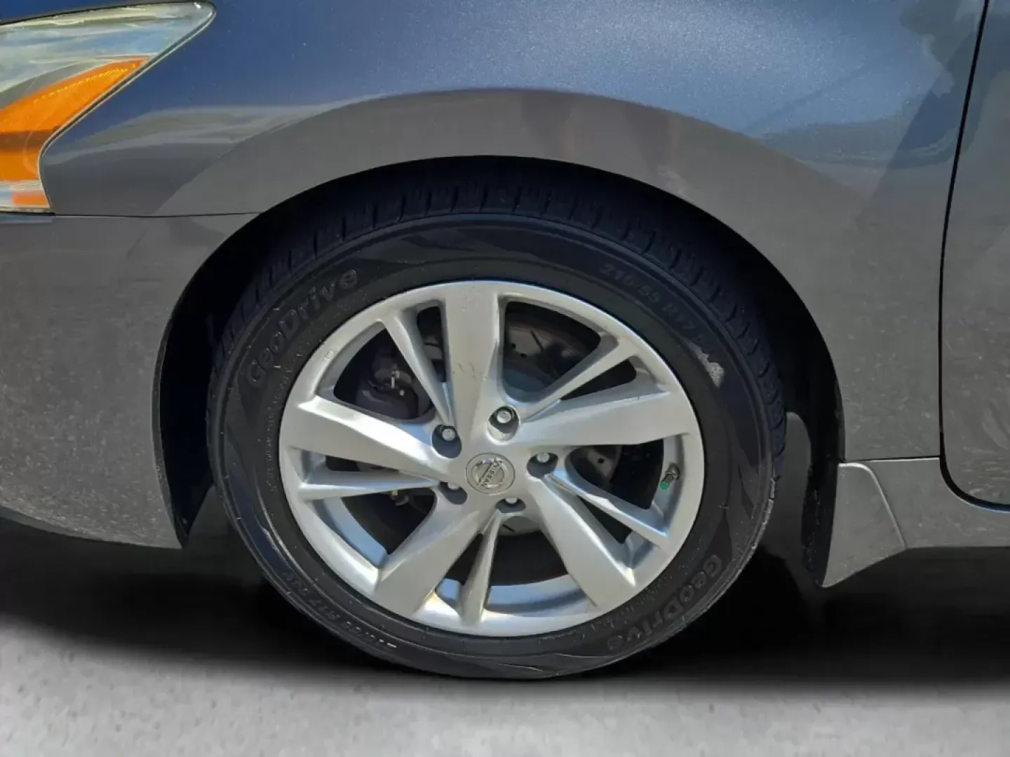 2015 /Charcoal Nissan Altima 2.5 SL (1N4AL3AP6FC) with an Other engine, located at 804 22nd Ave, Phenix City, AL, 36870, (334) 297-1860, 32.484749, -85.024475 - **Experience Comfort and Style with the 2015 Nissan Altima 2.5 SL: Your Ideal Sedan for Phenix City Adventures!**<br /> <br /> Are you ready to elevate your daily commute or embark on weekend getaways with a vehicle that perfectly balances style, comfort, and functionality? Look no further than this - Photo#16