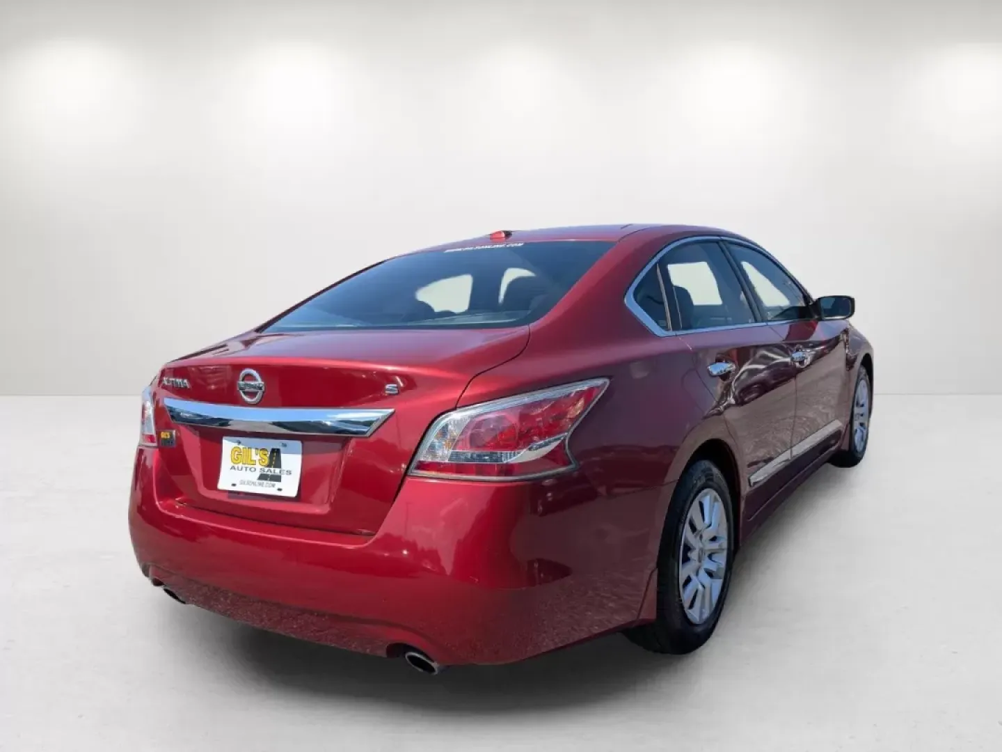 2015 /Beige Nissan Altima 2.5 S (1N4AL3APXFC) with an Other engine, located at 5115 14th Ave., Columbus, GA, 31904, (706) 323-0345, 32.511494, -84.971046 - **Discover Your Next Adventure with the 2015 Nissan Altima at Gils Auto!**<br /> <br /> Are you looking for a reliable vehicle that effortlessly transitions from daily commutes to weekend getaways? Look no further than the 2015 Nissan Altima! This sedan is designed for those who crave a blend of com - Photo#4