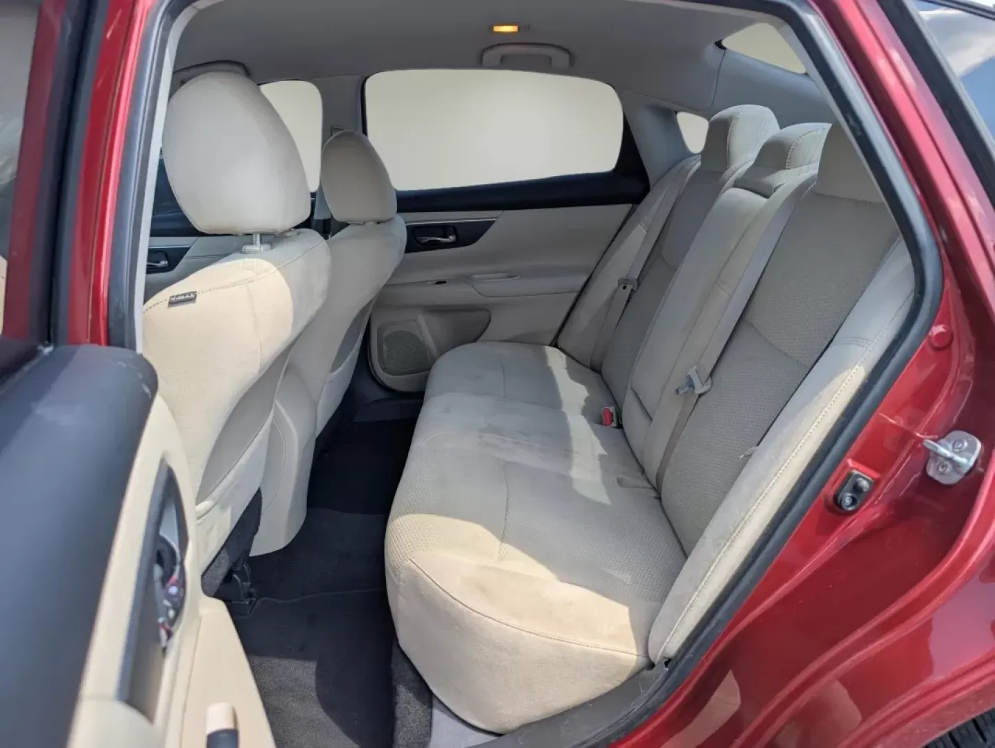 2015 /Beige Nissan Altima 2.5 S (1N4AL3APXFC) with an Other engine, located at 5115 14th Ave., Columbus, GA, 31904, (706) 323-0345, 32.511494, -84.971046 - **Discover Your Next Adventure with the 2015 Nissan Altima at Gils Auto!**<br /> <br /> Are you looking for a reliable vehicle that effortlessly transitions from daily commutes to weekend getaways? Look no further than the 2015 Nissan Altima! This sedan is designed for those who crave a blend of com - Photo#10