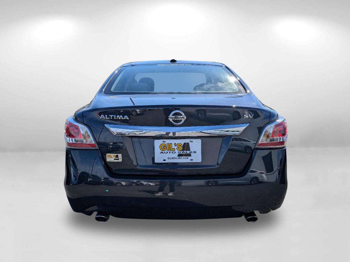 2015 Nissan Altima 2.5 SV (1N4AL3AP1FC) with an Regular Unleaded I-4 2.5 L/152 engine, 1-Speed CVT w/OD transmission, located at 804 22nd Ave, Phenix City, AL, 36870, (334) 297-1860, 32.484749, -85.024475 - 2015 Nissan Altima 2.5 SV - Photo#5