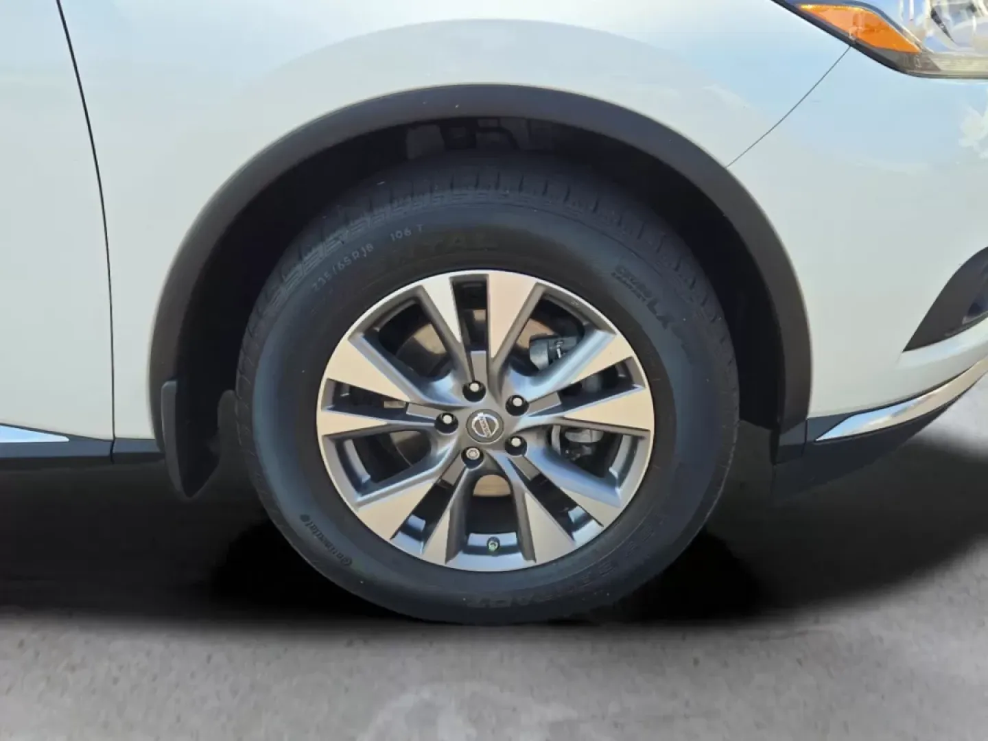 2015 /Black Nissan Murano SL (5N1AZ2MG3FN) with an Other engine, located at 521 Old Farm Lane Rd, Prattville, AL, 36066, (334) 325-1505, 32.482460, -86.416367 - **Discover the Perfect Family SUV: 2015 Nissan Murano SL at Gils Auto in Prattville, AL!**<br /> <br /> Are you in the market for a reliable vehicle that combines comfort, style, and versatility? Look no further than this stunning 2015 Nissan Murano SL, perfect for growing families and weekend adven - Photo#3