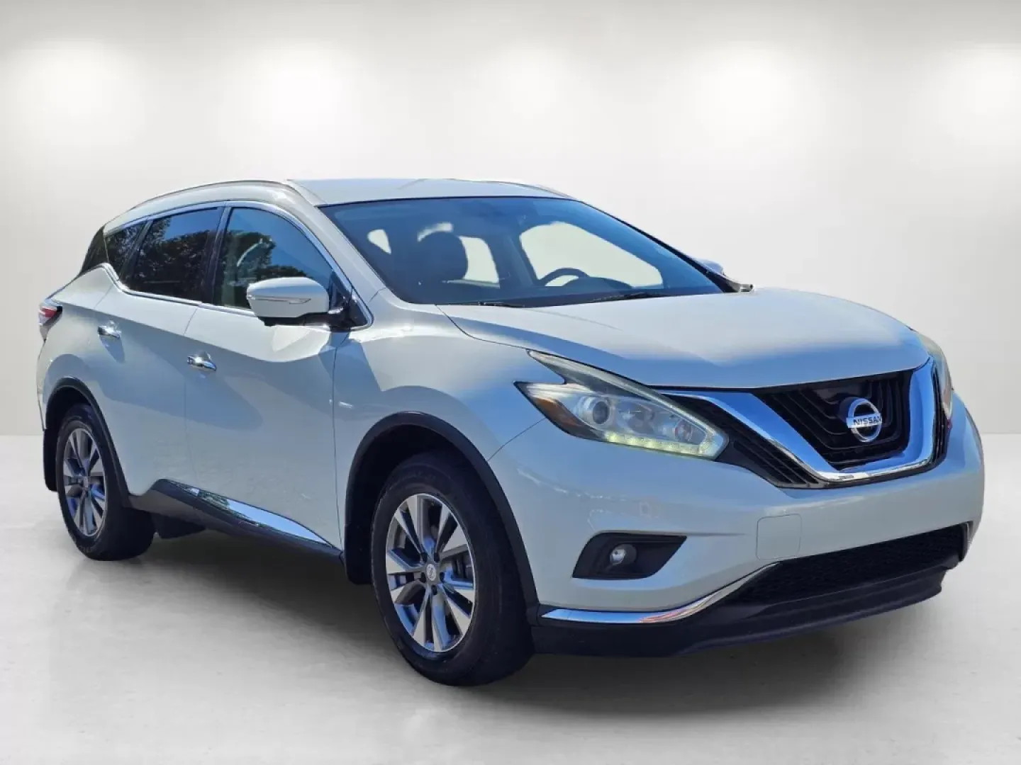 2015 /Black Nissan Murano SL (5N1AZ2MG2FN) with an Other engine, located at 804 22nd Ave, Phenix City, AL, 36870, (334) 297-1860, 32.484749, -85.024475 - **Elevate Your Lifestyle with the 2015 Nissan Murano SL at Gils Auto!** <br /> <br /> Are you ready to experience the perfect blend of comfort, style, and reliability? The 2015 Nissan Murano SL is here to elevate your daily commute, weekend getaways, or family adventures-all while ensuring you stay - Photo#2