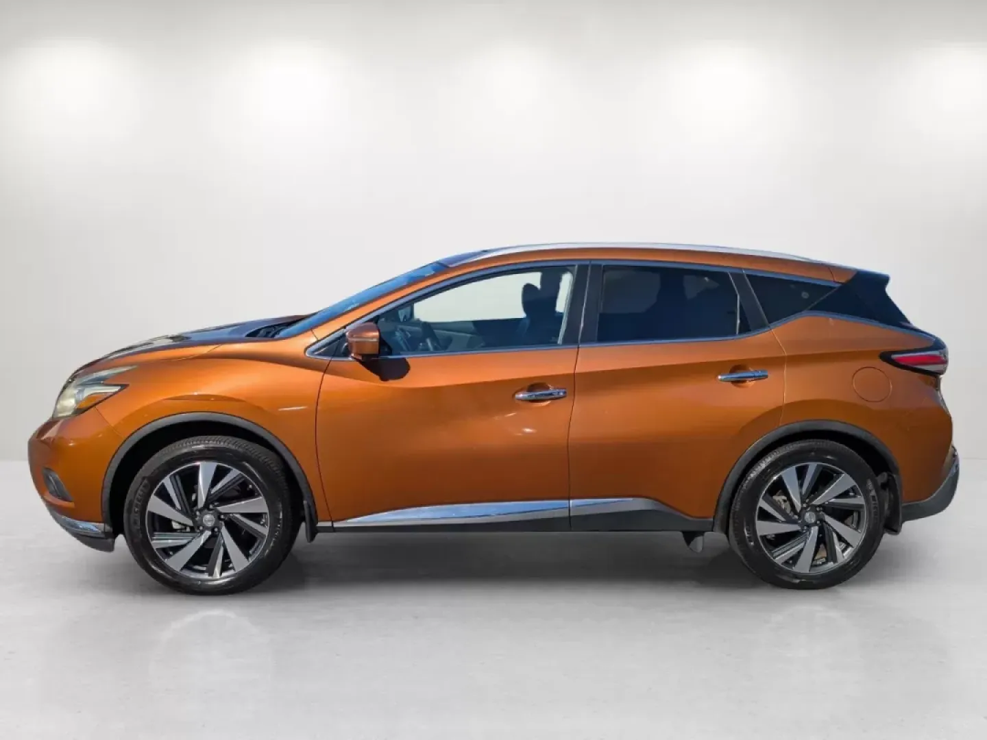 2015 /Brown Nissan Murano Platinum (5N1AZ2MG5FN) with an Other engine, located at 3959 U.S. 80 W, Phenix City, AL, 36870, (334) 297-4885, 32.469296, -85.135185 - Experience the perfect blend of style, comfort, and advanced technology with the stunning 2015 Nissan Murano Platinum, now available at Gils Auto in Phenix City, AL. Whether you're commuting during the week or embarking on weekend getaways with family and friends, this SUV is designed for those who - Photo#8