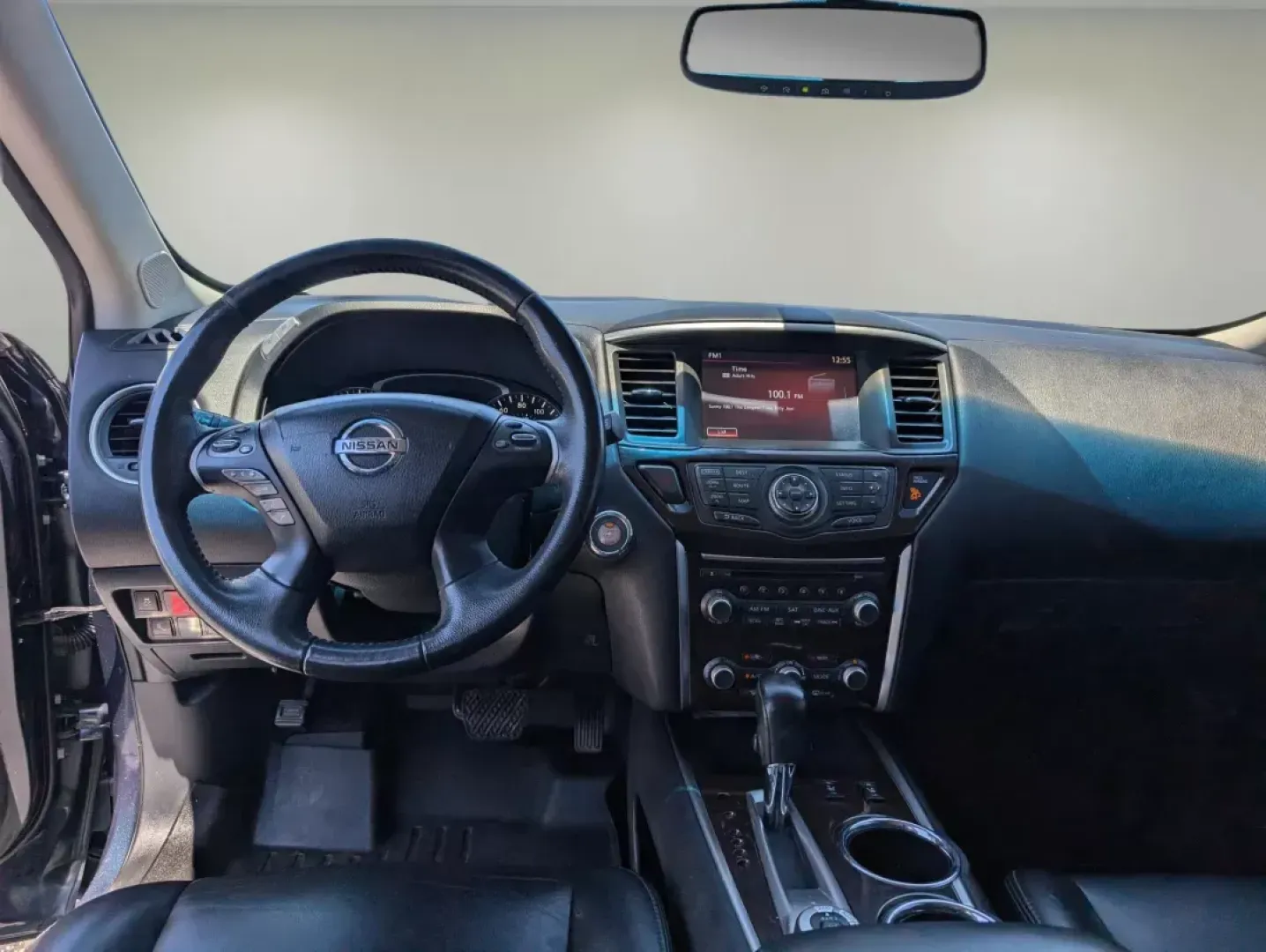 2015 /Charcoal Nissan Pathfinder SL (5N1AR2MM3FC) with an Regular Unleaded V-6 3.5 L/213 engine, 1-Speed CVT w/OD transmission, located at 5115 14th Ave., Columbus, GA, 31904, (706) 323-0345, 32.511494, -84.971046 - **Discover Your Next Adventure with the 2015 Nissan Pathfinder SL at Gils Auto - Columbus!**<br /> <br /> Are you ready for weekend getaways or daily commutes that blend comfort, style, and capability? The 2015 Nissan Pathfinder SL is the perfect SUV for families, adventurers, and anyone looking for - Photo#12