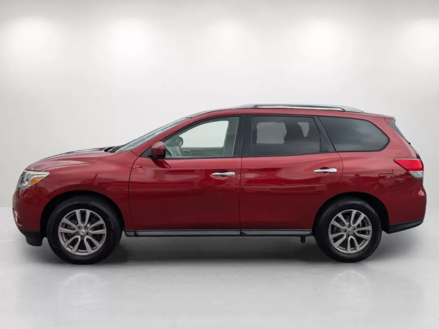 2015 Nissan Pathfinder SV (5N1AR2MN3FC) with an Other engine, located at 5115 14th Ave., Columbus, GA, 31904, (706) 323-0345, 32.511494, -84.971046 - 2015 Nissan Pathfinder SV - Photo#7