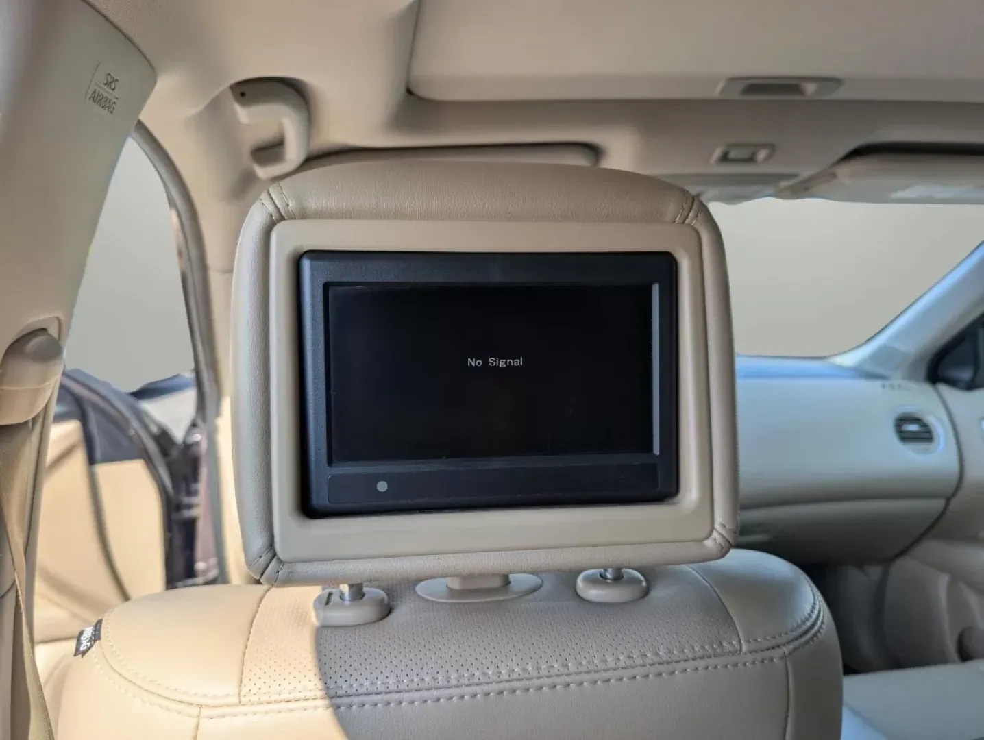 2015 /Almond Nissan Pathfinder Platinum (5N1AR2MN9FC) with an Other engine, located at 3959 U.S. 80 W, Phenix City, AL, 36870, (334) 297-4885, 32.469296, -85.135185 - **Unleash Adventure with the 2015 Nissan Pathfinder Platinum at Gils Auto in Phenix City, AL!**<br /> <br /> Are you ready for family road trips that create lasting memories? The 2015 Nissan Pathfinder Platinum is your perfect companion for weekend getaways, daily commutes, and everything in between - Photo#14