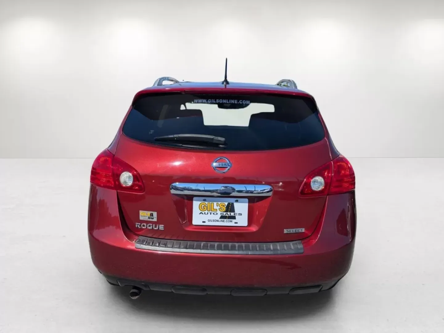 2015 /Gray Nissan Rogue S (JN8AS5MT4FW) with an Other engine, located at 1430 Gateway Drive, Opelika, AL, 36801, (334) 239-0944, 32.637871, -85.409790 - **Embrace Adventure with the 2015 Nissan Rogue Select Perfect for Your Next Family Getaway!**<br /> <br /> If you're seeking a vehicle that effortlessly blends comfort, style, and functionality, look no further than this 2015 Nissan Rogue Select S. This SUV is tailored for growing families, making - Photo#3