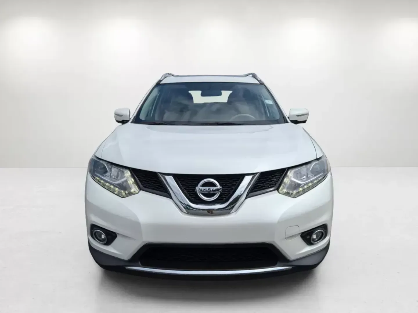 2015 /Almond Nissan Rogue SL (5N1AT2MV2FC) with an Other engine, located at 1430 Gateway Drive, Opelika, AL, 36801, (334) 239-0944, 32.637871, -85.409790 - Looking for a versatile vehicle that can seamlessly transition from daily commutes to weekend adventures? Look no further than this stunning 2015 Nissan Rogue SL, now available at Gils Auto in Opelika, AL! This SUV is perfect for growing families, budget-conscious buyers, or anyone who craves a reli - Photo#1