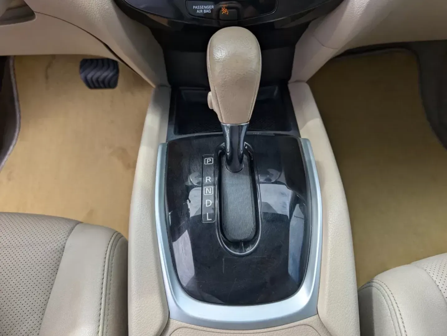 2015 /Almond Nissan Rogue SL (5N1AT2MV2FC) with an Other engine, located at 1430 Gateway Drive, Opelika, AL, 36801, (334) 239-0944, 32.637871, -85.409790 - Looking for a versatile vehicle that can seamlessly transition from daily commutes to weekend adventures? Look no further than this stunning 2015 Nissan Rogue SL, now available at Gils Auto in Opelika, AL! This SUV is perfect for growing families, budget-conscious buyers, or anyone who craves a reli - Photo#13