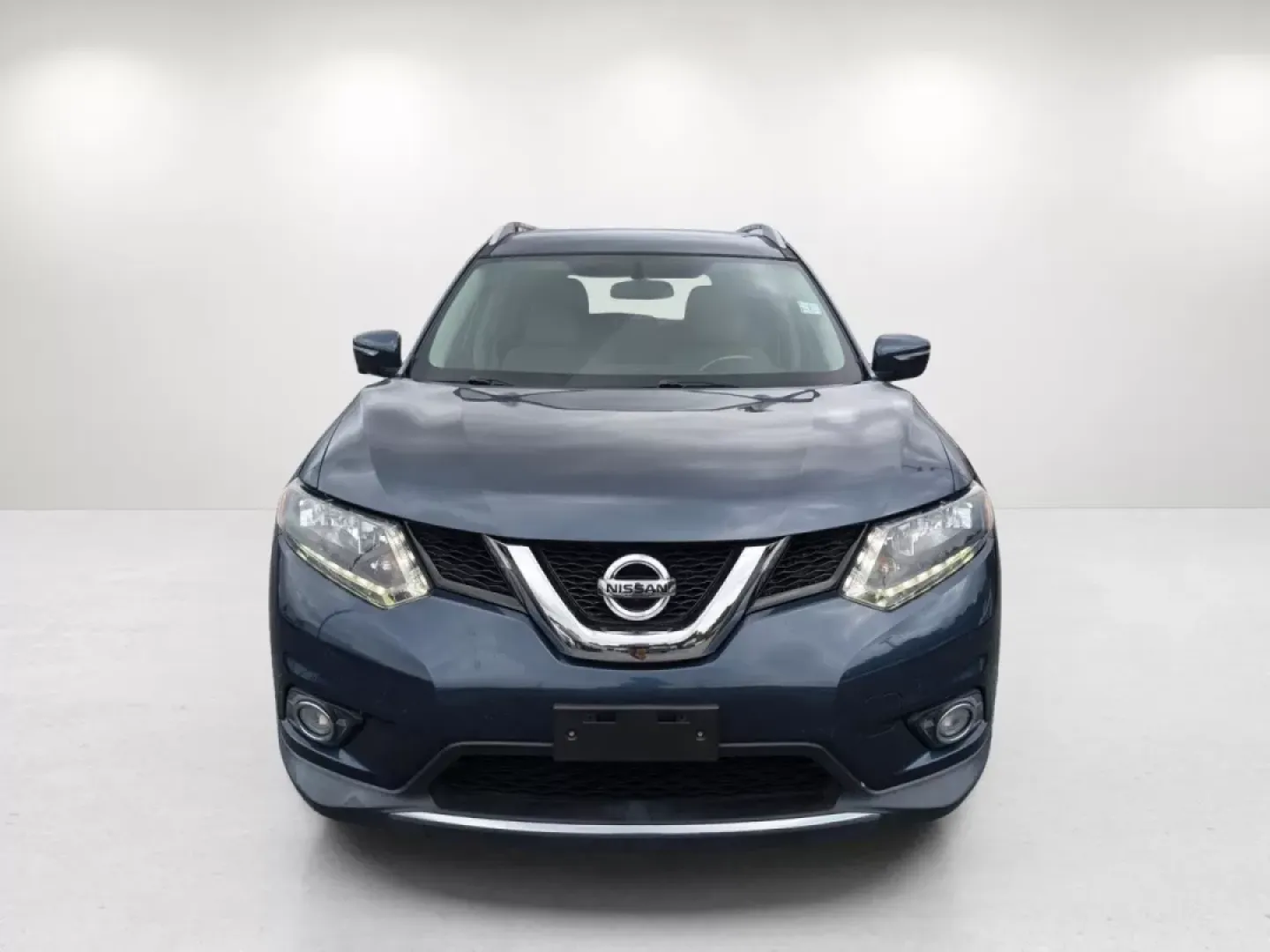 2015 /Almond Nissan Rogue SL (5N1AT2MT1FC) with an Other engine, located at 7000 Northlake Connector, Columbus, GA, 31904, (706) 987-8085, 32.524975, -84.978134 - **Discover Your Next Adventure with the 2015 Nissan Rogue at Gils Auto!**<br /> <br /> Are you ready to upgrade your driving experience? Whether you're a growing family looking for spacious comfort, a weekend warrior seeking adventure, or a daily commuter wanting efficiency and style, the 2015 Nissa - Photo#1