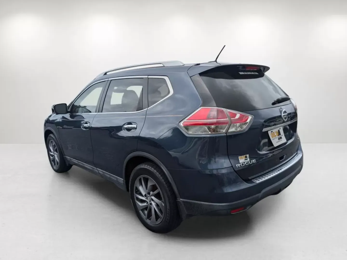 2015 /Almond Nissan Rogue SL (5N1AT2MT1FC) with an Other engine, located at 7000 Northlake Connector, Columbus, GA, 31904, (706) 987-8085, 32.524975, -84.978134 - **Discover Your Next Adventure with the 2015 Nissan Rogue at Gils Auto!**<br /> <br /> Are you ready to upgrade your driving experience? Whether you're a growing family looking for spacious comfort, a weekend warrior seeking adventure, or a daily commuter wanting efficiency and style, the 2015 Nissa - Photo#5