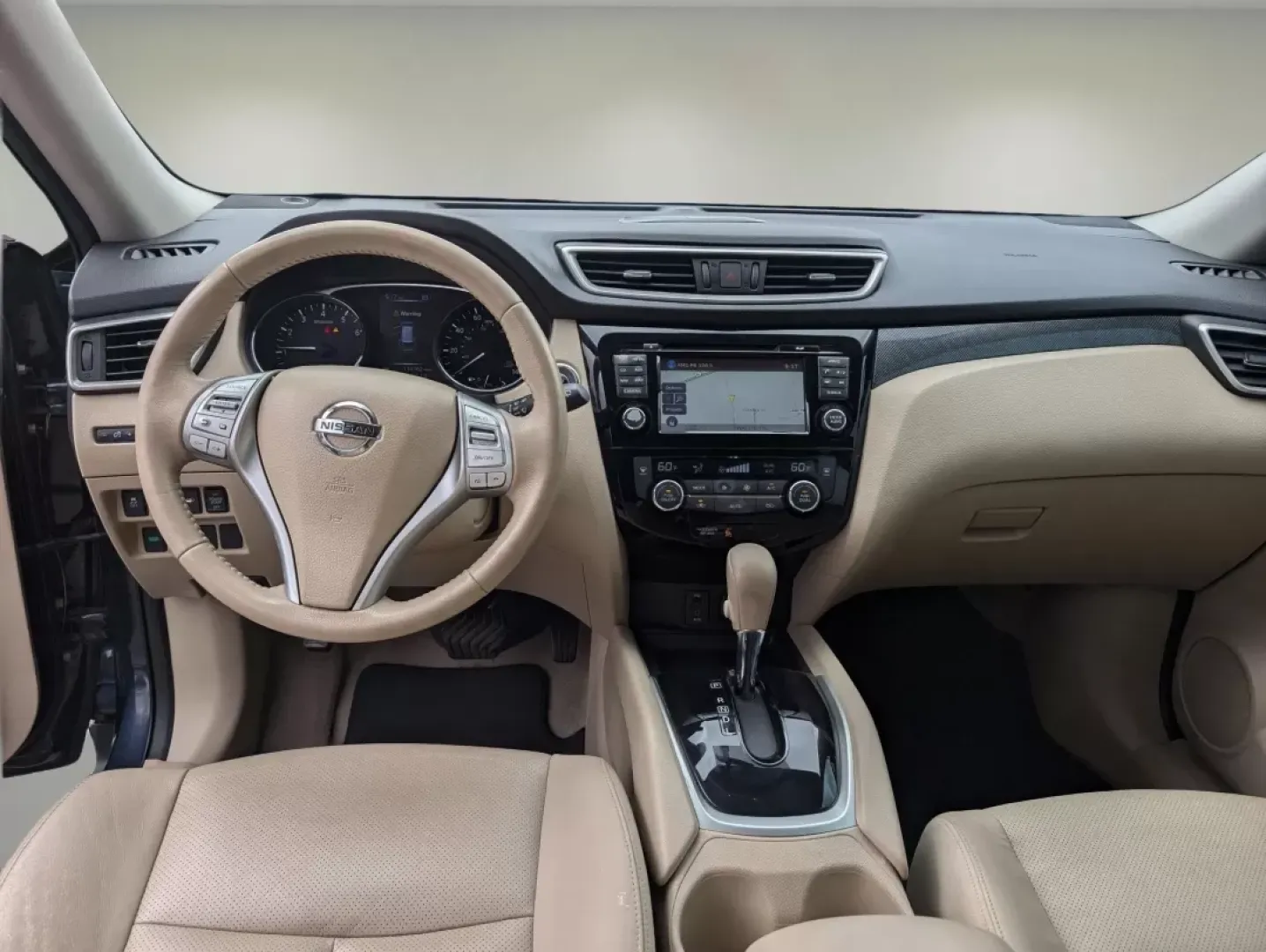 2015 /Almond Nissan Rogue SL (5N1AT2MT1FC) with an Other engine, located at 7000 Northlake Connector, Columbus, GA, 31904, (706) 987-8085, 32.524975, -84.978134 - **Discover Your Next Adventure with the 2015 Nissan Rogue at Gils Auto!**<br /> <br /> Are you ready to upgrade your driving experience? Whether you're a growing family looking for spacious comfort, a weekend warrior seeking adventure, or a daily commuter wanting efficiency and style, the 2015 Nissa - Photo#10