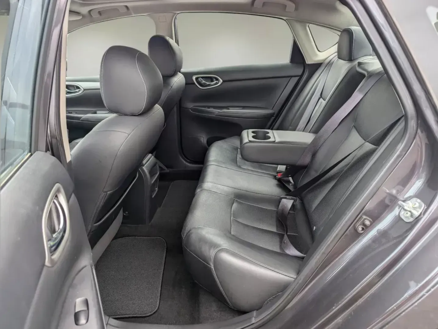 2015 /Charcoal Nissan Sentra SR (3N1AB7AP5FY) with an Other engine, located at 7000 Northlake Connector, Columbus, GA, 31904, (706) 987-8085, 32.524975, -84.978134 - If you're in the market for a reliable sedan that can seamlessly fit into your busy lifestyle, look no further than this 2015 Nissan Sentra SR at Gils Auto - Columbus #2. Located at 7000 Northlake Connector, Columbus, GA 31904, our Buy Here Pay Here dealership specializes in helping individuals from - Photo#10