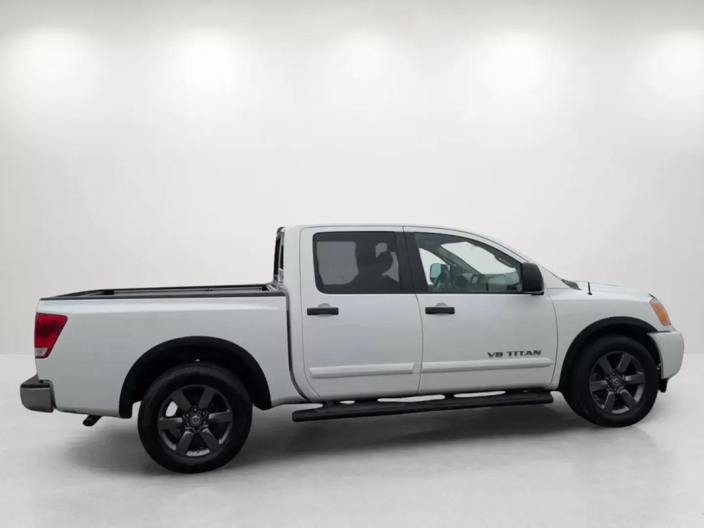 2015 /Almond Nissan Titan SV (1N6BA0EDXFN) with an Other engine, located at 1430 Gateway Drive, Opelika, AL, 36801, (334) 239-0944, 32.637871, -85.409790 - 2015 Nissan Titan SV - Photo#3