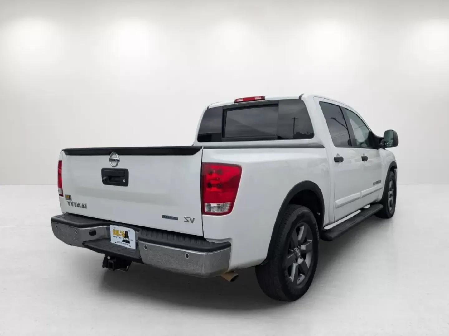 2015 /Almond Nissan Titan SV (1N6BA0EDXFN) with an Other engine, located at 1430 Gateway Drive, Opelika, AL, 36801, (334) 239-0944, 32.637871, -85.409790 - 2015 Nissan Titan SV - Photo#4