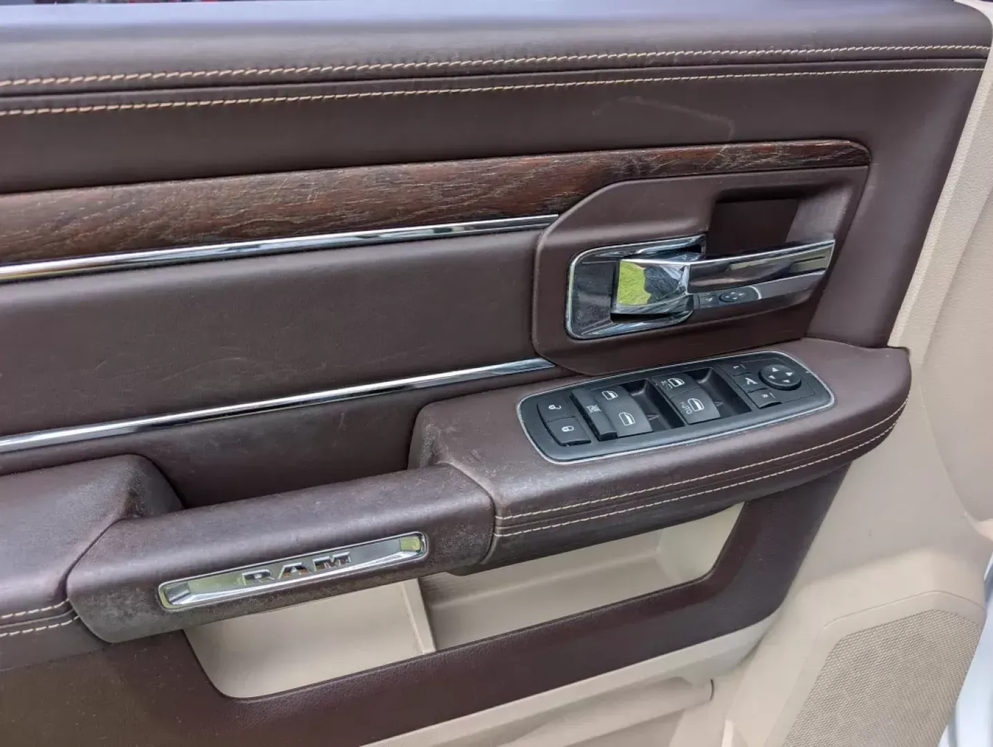 2015 /Lt Frost Beige/Brown Ram 1500 Laramie Longhorn (1C6RR7PT3FS) with an Regular Unleaded V-8 5.7 L/345 engine, 8-Speed Automatic w/OD transmission, located at 804 22nd Ave, Phenix City, AL, 36870, (334) 297-1860, 32.484749, -85.024475 - **Your Adventure Awaits with the 2015 Ram 1500 Laramie Longhorn at Gils Auto - Phenix City #2!**<br /> <br /> Are you ready to elevate your driving experience? Whether you need a reliable truck for daily commutes, a capable vehicle for weekend adventures, or a robust option for your growing family, - Photo#8