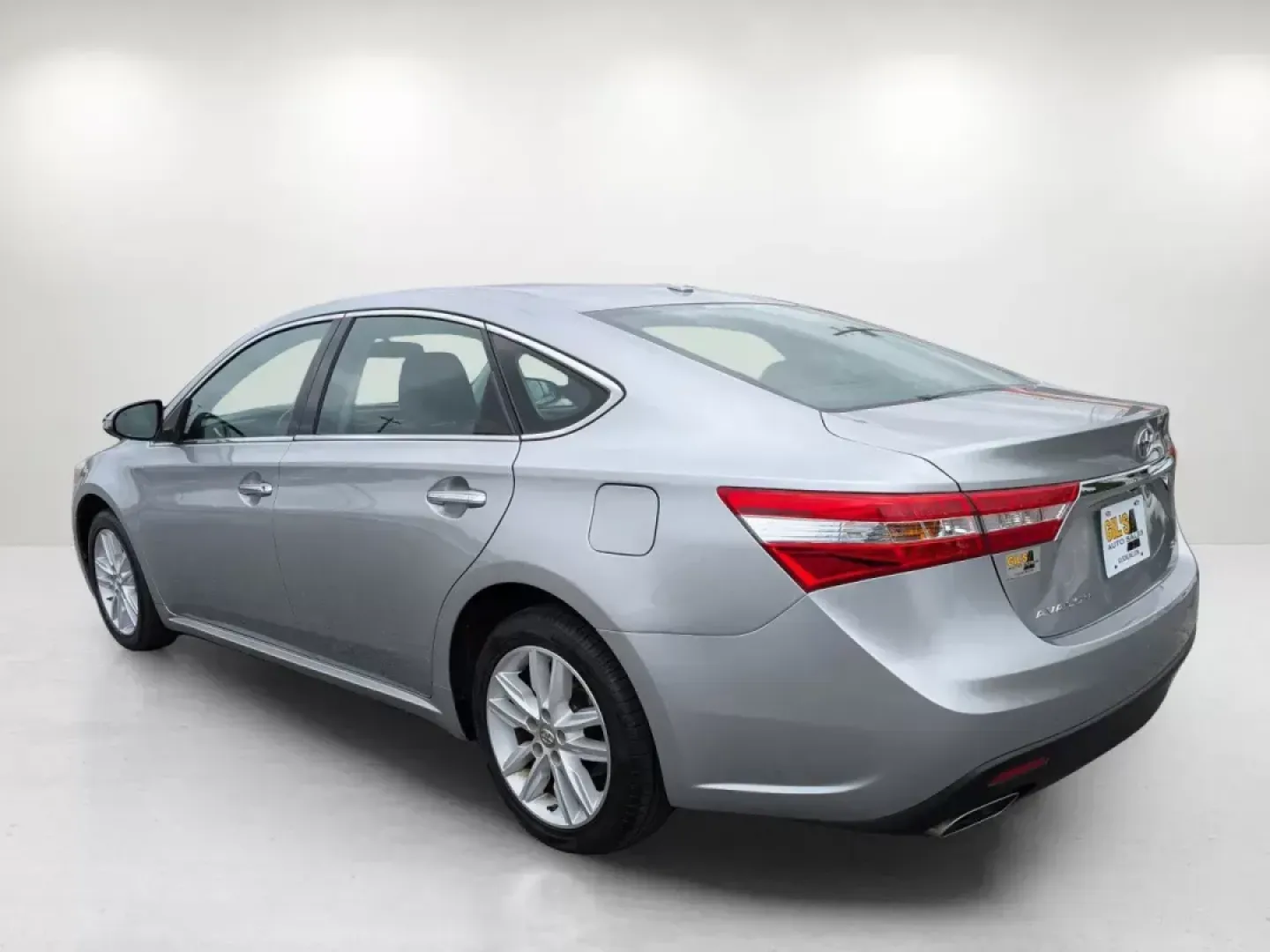 2015 Toyota Avalon XLE Premium (4T1BK1EB6FU) with an Regular Unleaded V-6 3.5 L/211 engine, 6-Speed Automatic w/OD transmission, located at 804 22nd Ave, Phenix City, AL, 36870, (334) 297-1860, 32.484749, -85.024475 - 2015 Toyota Avalon XLE Premium - Photo#7