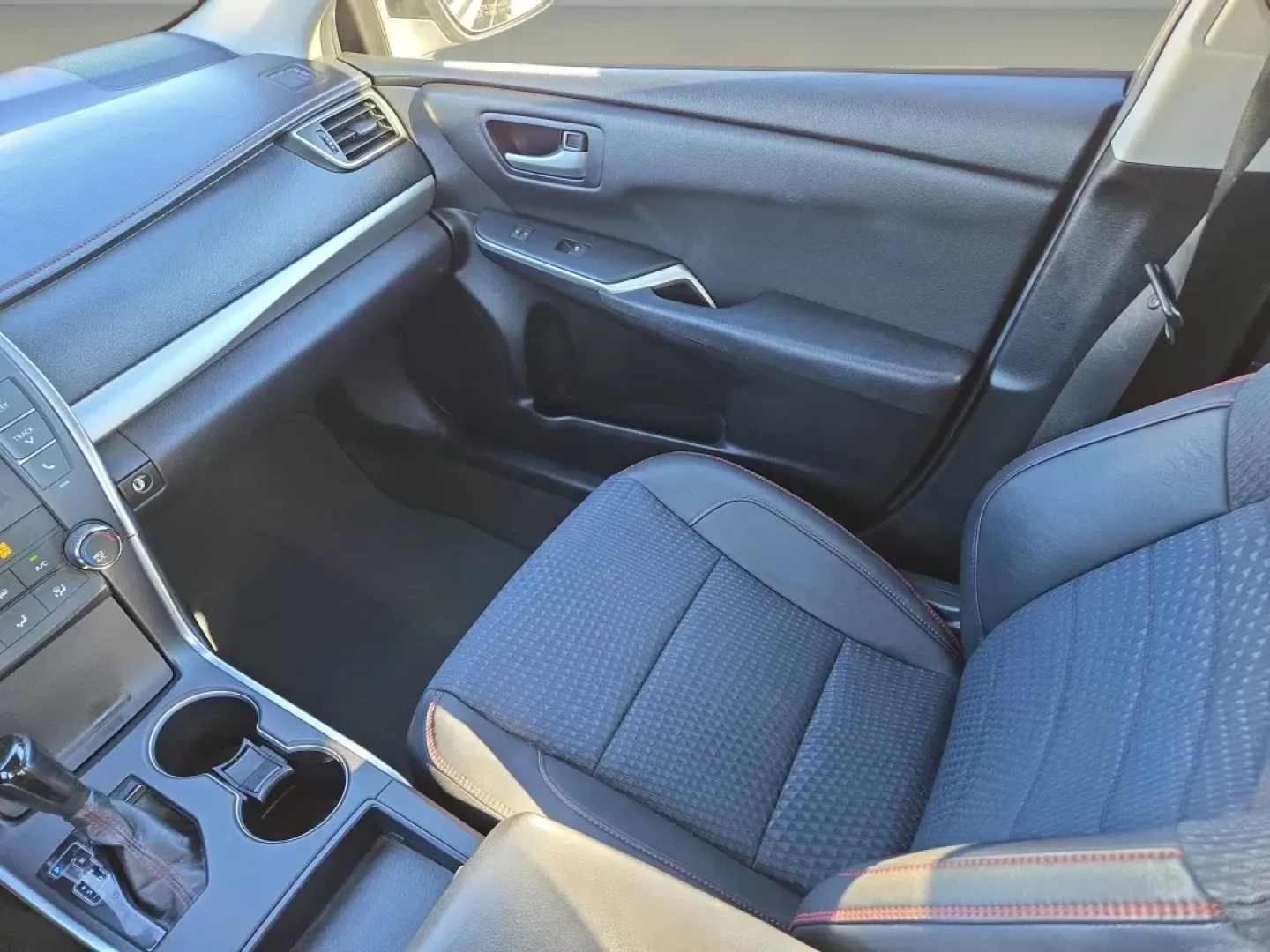 2015 Toyota Camry SE (4T1BF1FK1FU) with an Other engine, located at 1430 Gateway Drive, Opelika, AL, 36801, (334) 239-0944, 32.637871, -85.409790 - Are you searching for a reliable vehicle that combines comfort, style, and affordability? Look no further than this 2015 Toyota Camry, now available at Gils Auto in Phenix City, AL. Whether you're commuting to work, shuttling the kids around, or embarking on weekend adventures, this sedan is the per - Photo#14