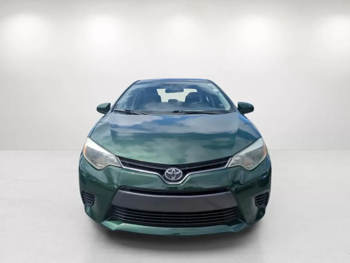 2015 Toyota Corolla LE (2T1BURHE8FC) with an Other engine, located at 7000 Northlake Connector, Columbus, GA, 31904, (706) 987-8085, 32.524975, -84.978134 - **Explore Life with a 2015 Toyota Corolla LE at Gils Auto Your Gateway to Affordable Automotive Solutions in Phenix City, AL!**<br /> <br /> Are you ready to elevate your daily commute or embark on weekend adventures without breaking the bank? Look no further than the 2015 Toyota Corolla LE, an ide - Photo#1