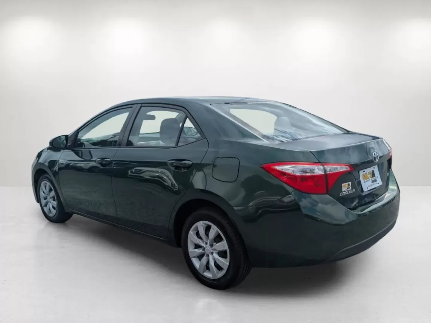 2015 Toyota Corolla LE (2T1BURHE8FC) with an Other engine, located at 7000 Northlake Connector, Columbus, GA, 31904, (706) 987-8085, 32.524975, -84.978134 - **Explore Life with a 2015 Toyota Corolla LE at Gils Auto Your Gateway to Affordable Automotive Solutions in Phenix City, AL!**<br /> <br /> Are you ready to elevate your daily commute or embark on weekend adventures without breaking the bank? Look no further than the 2015 Toyota Corolla LE, an ide - Photo#6