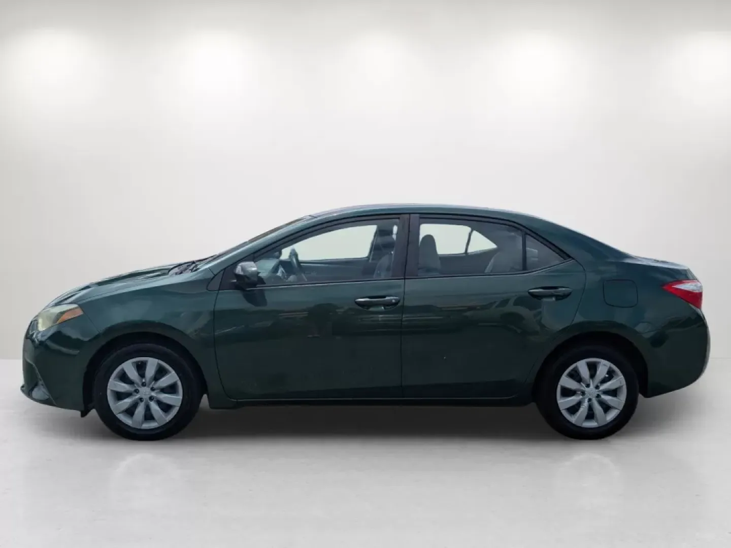2015 Toyota Corolla LE (2T1BURHE8FC) with an Other engine, located at 7000 Northlake Connector, Columbus, GA, 31904, (706) 987-8085, 32.524975, -84.978134 - **Explore Life with a 2015 Toyota Corolla LE at Gils Auto Your Gateway to Affordable Automotive Solutions in Phenix City, AL!**<br /> <br /> Are you ready to elevate your daily commute or embark on weekend adventures without breaking the bank? Look no further than the 2015 Toyota Corolla LE, an ide - Photo#7
