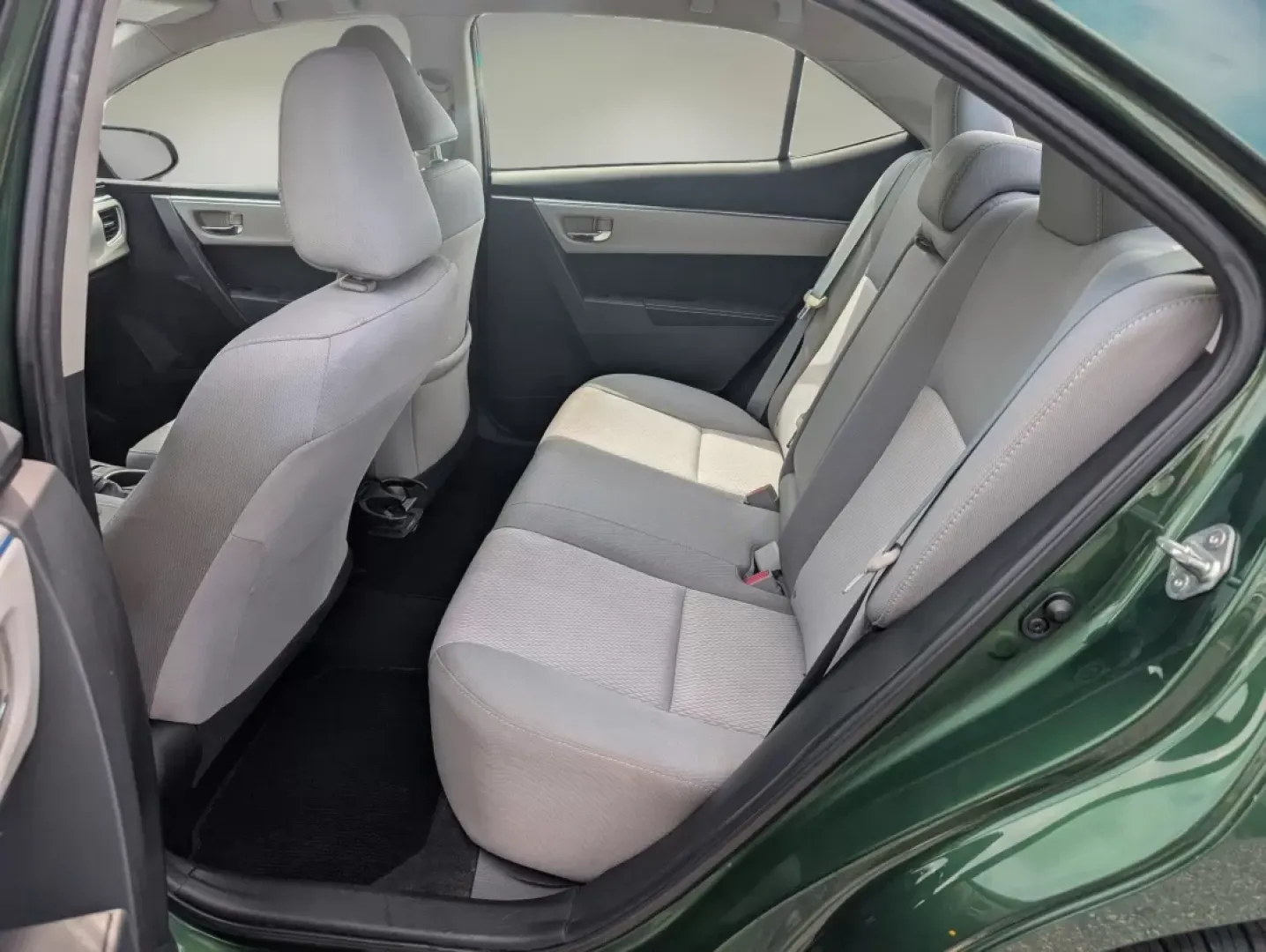 2015 Toyota Corolla LE (2T1BURHE8FC) with an Other engine, located at 7000 Northlake Connector, Columbus, GA, 31904, (706) 987-8085, 32.524975, -84.978134 - **Explore Life with a 2015 Toyota Corolla LE at Gils Auto Your Gateway to Affordable Automotive Solutions in Phenix City, AL!**<br /> <br /> Are you ready to elevate your daily commute or embark on weekend adventures without breaking the bank? Look no further than the 2015 Toyota Corolla LE, an ide - Photo#10