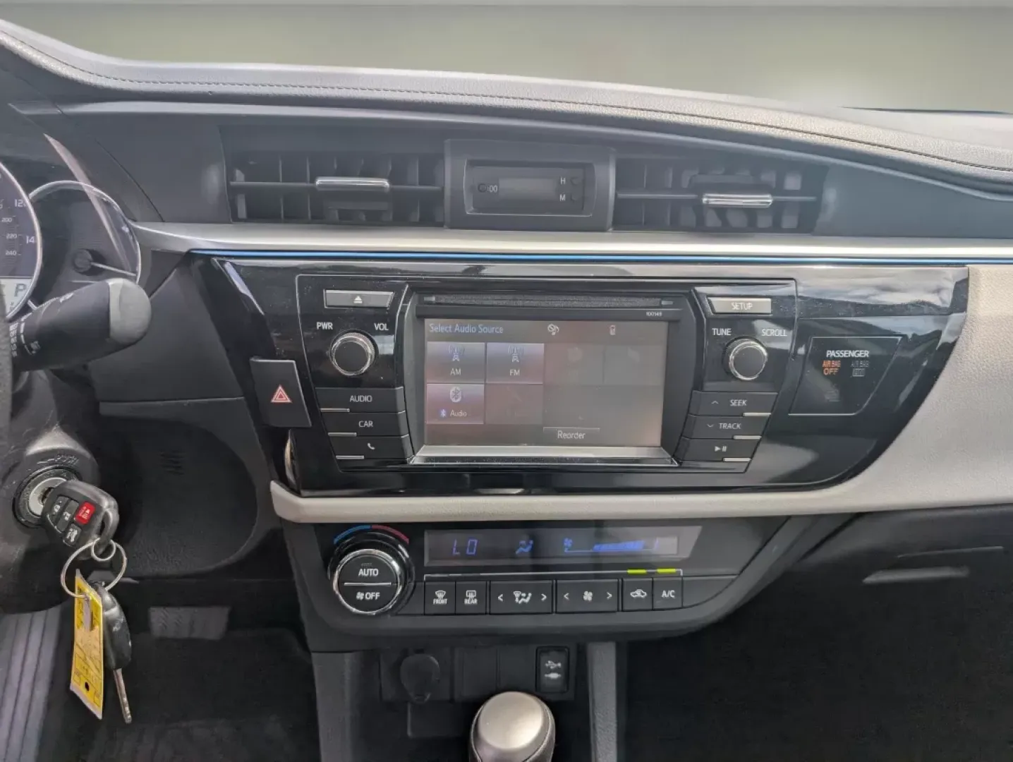 2015 Toyota Corolla LE (2T1BURHE8FC) with an Other engine, located at 7000 Northlake Connector, Columbus, GA, 31904, (706) 987-8085, 32.524975, -84.978134 - **Explore Life with a 2015 Toyota Corolla LE at Gils Auto Your Gateway to Affordable Automotive Solutions in Phenix City, AL!**<br /> <br /> Are you ready to elevate your daily commute or embark on weekend adventures without breaking the bank? Look no further than the 2015 Toyota Corolla LE, an ide - Photo#12