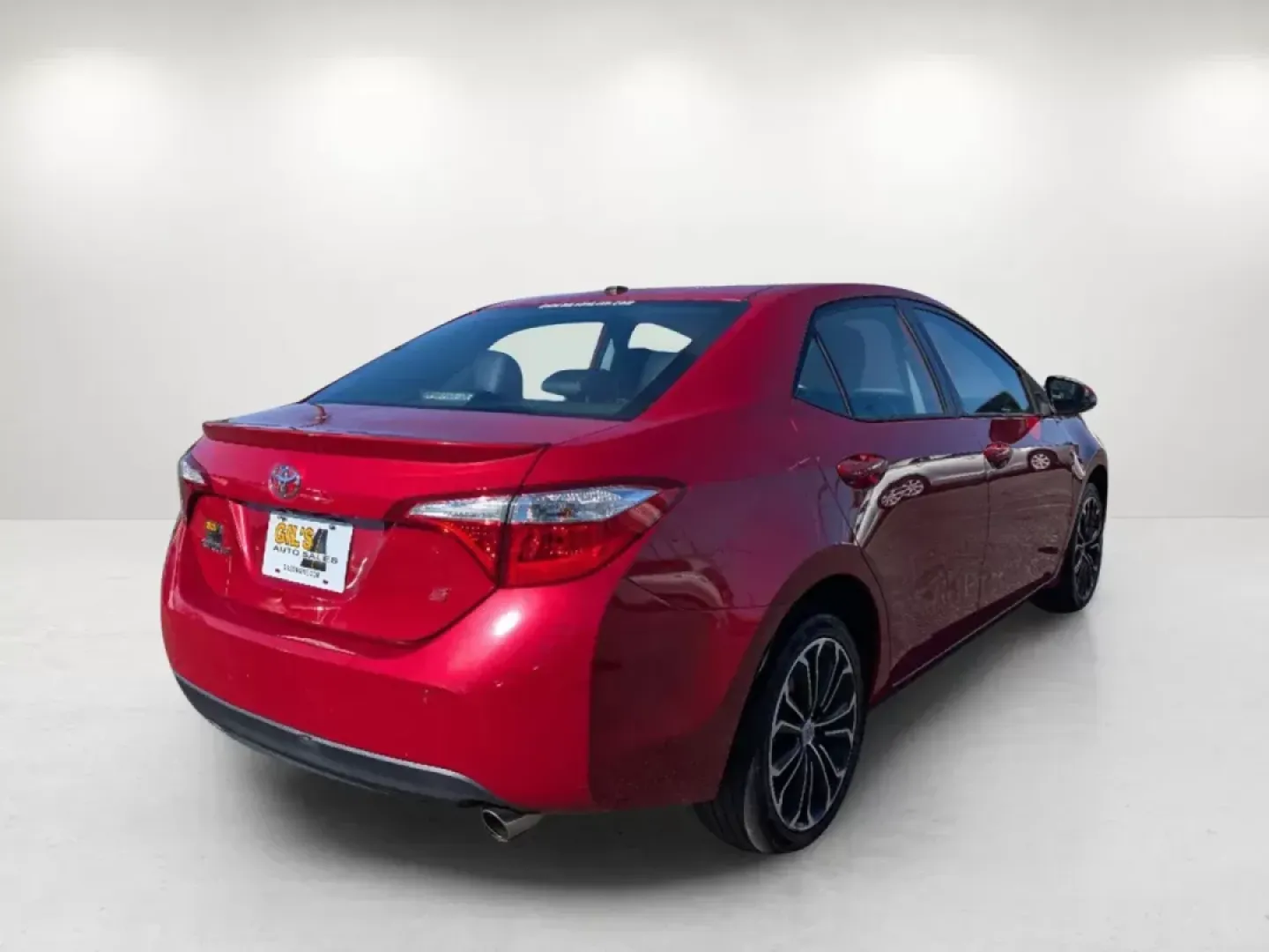 2015 Toyota Corolla S (2T1BURHE7FC) with an Regular Unleaded I-4 1.8 L/110 engine, 1-Speed CVT w/OD transmission, located at 7000 Northlake Connector, Columbus, GA, 31904, (706) 987-8085, 32.524975, -84.978134 - 2015 Toyota Corolla S - Photo#4