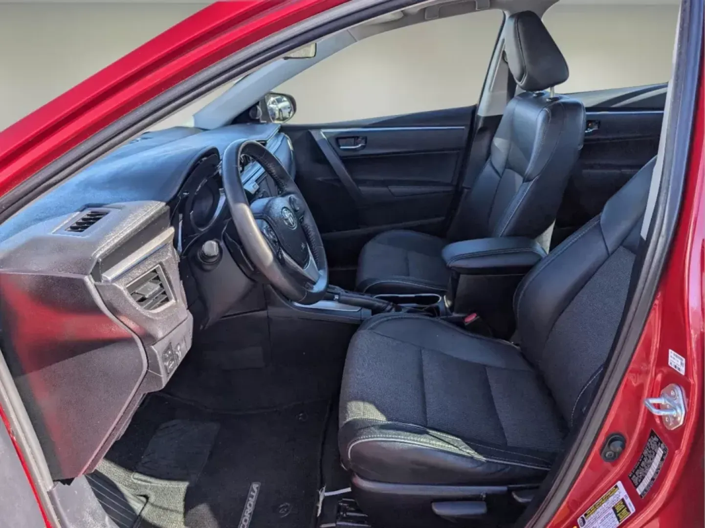 2015 Toyota Corolla S (2T1BURHE7FC) with an Regular Unleaded I-4 1.8 L/110 engine, 1-Speed CVT w/OD transmission, located at 7000 Northlake Connector, Columbus, GA, 31904, (706) 987-8085, 32.524975, -84.978134 - 2015 Toyota Corolla S - Photo#10