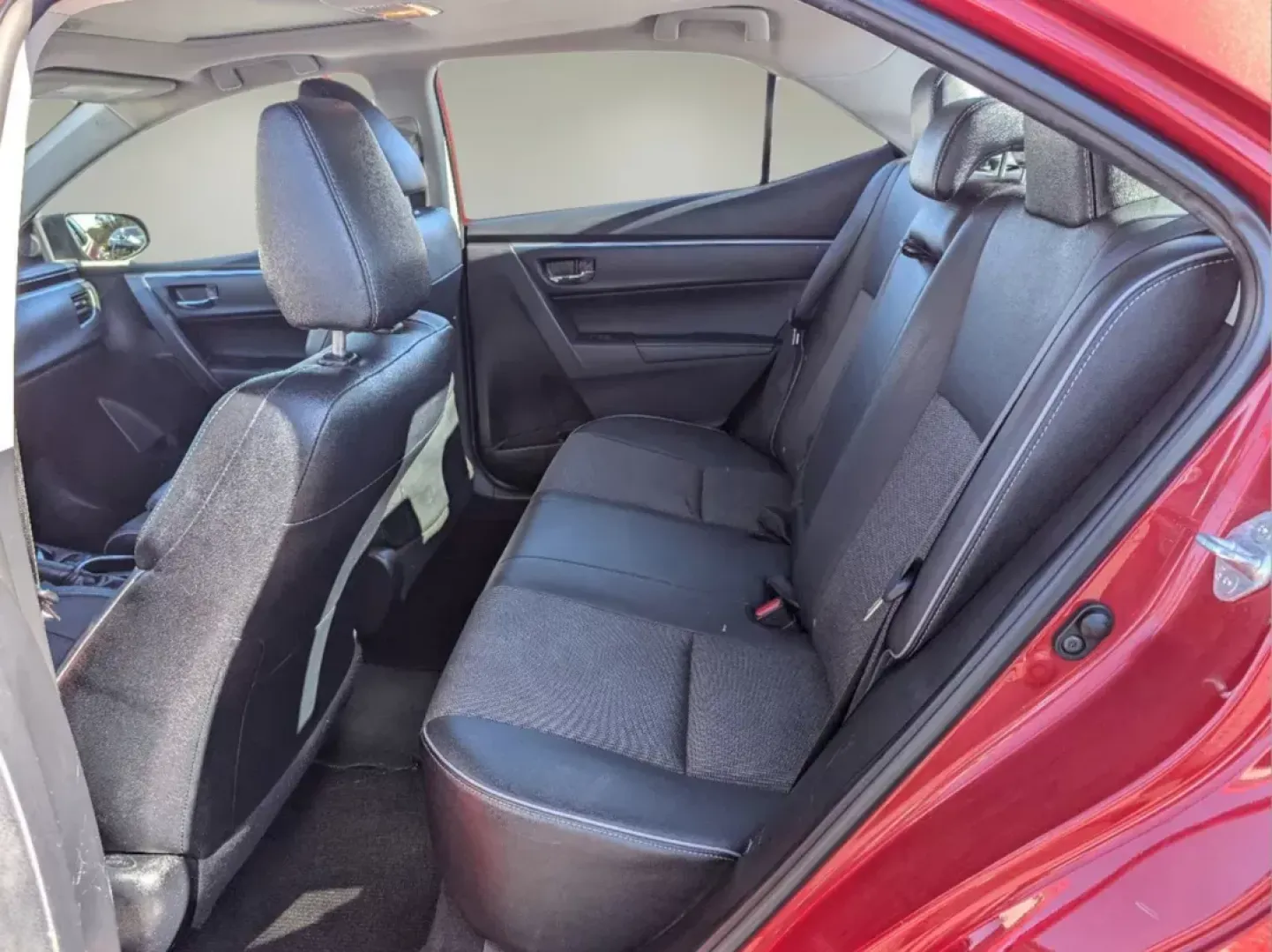 2015 Toyota Corolla S (2T1BURHE7FC) with an Regular Unleaded I-4 1.8 L/110 engine, 1-Speed CVT w/OD transmission, located at 7000 Northlake Connector, Columbus, GA, 31904, (706) 987-8085, 32.524975, -84.978134 - 2015 Toyota Corolla S - Photo#11