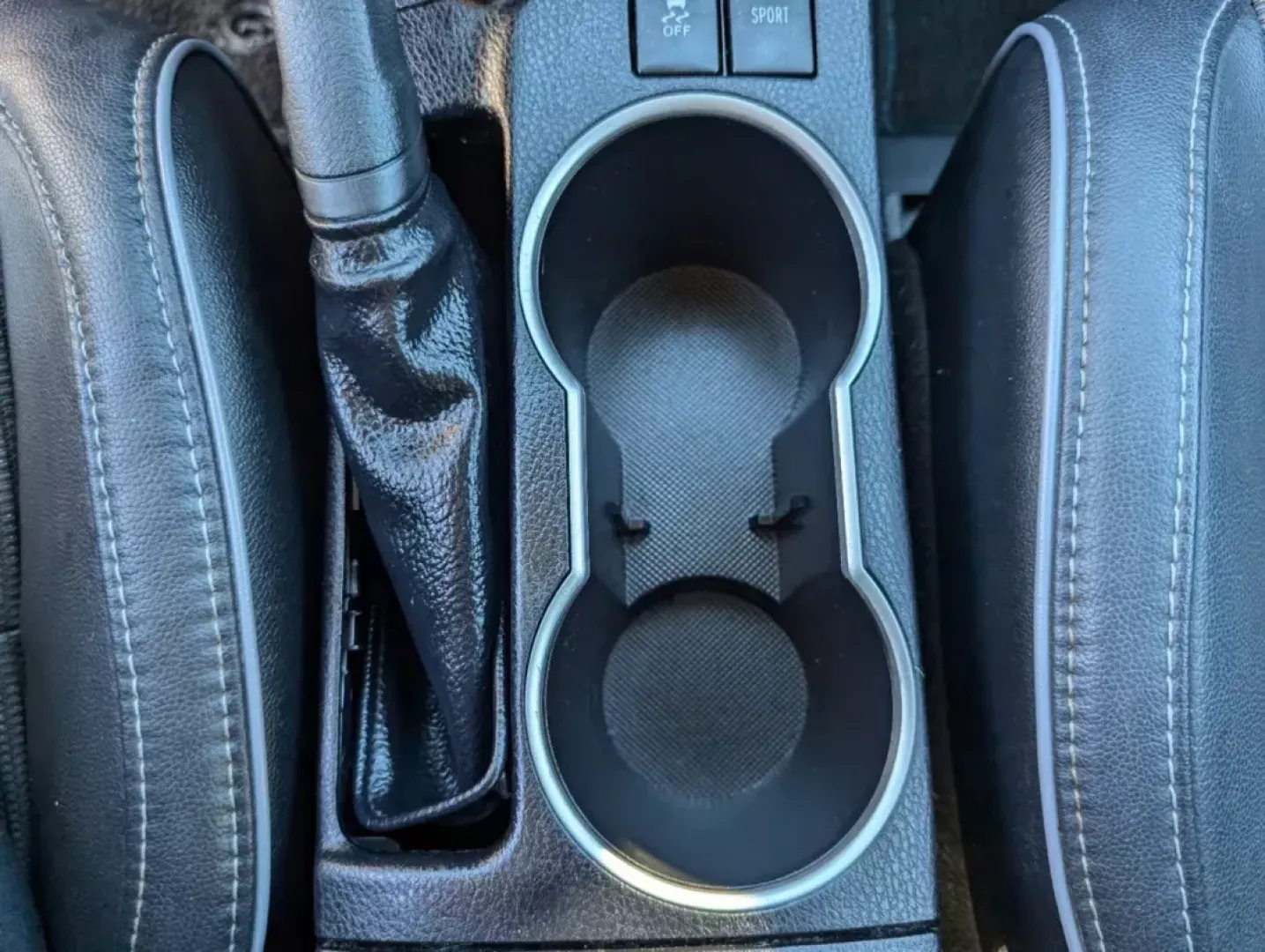2015 Toyota Corolla S (2T1BURHE7FC) with an Regular Unleaded I-4 1.8 L/110 engine, 1-Speed CVT w/OD transmission, located at 7000 Northlake Connector, Columbus, GA, 31904, (706) 987-8085, 32.524975, -84.978134 - 2015 Toyota Corolla S - Photo#15