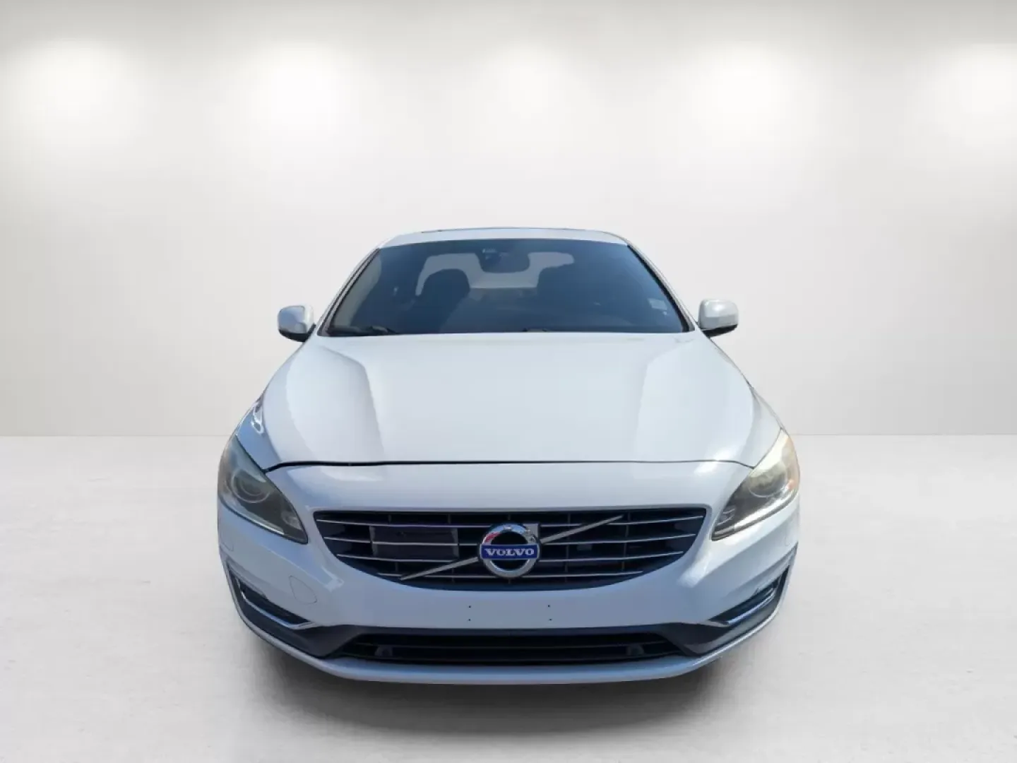 2015 Volvo S60 T5 Drive-E Platinum (YV140MFM3F1) with an Other engine, located at 7000 Northlake Connector, Columbus, GA, 31904, (706) 987-8085, 32.524975, -84.978134 - Looking for a stylish and reliable sedan that combines safety, comfort, and advanced tech features? The 2015 Volvo S60 T5 Drive-E Platinum could be your ideal match! Perfect for busy professionals commuting through Phenix City, AL, or growing families navigating everyday adventures, this sophisticat - Photo#1