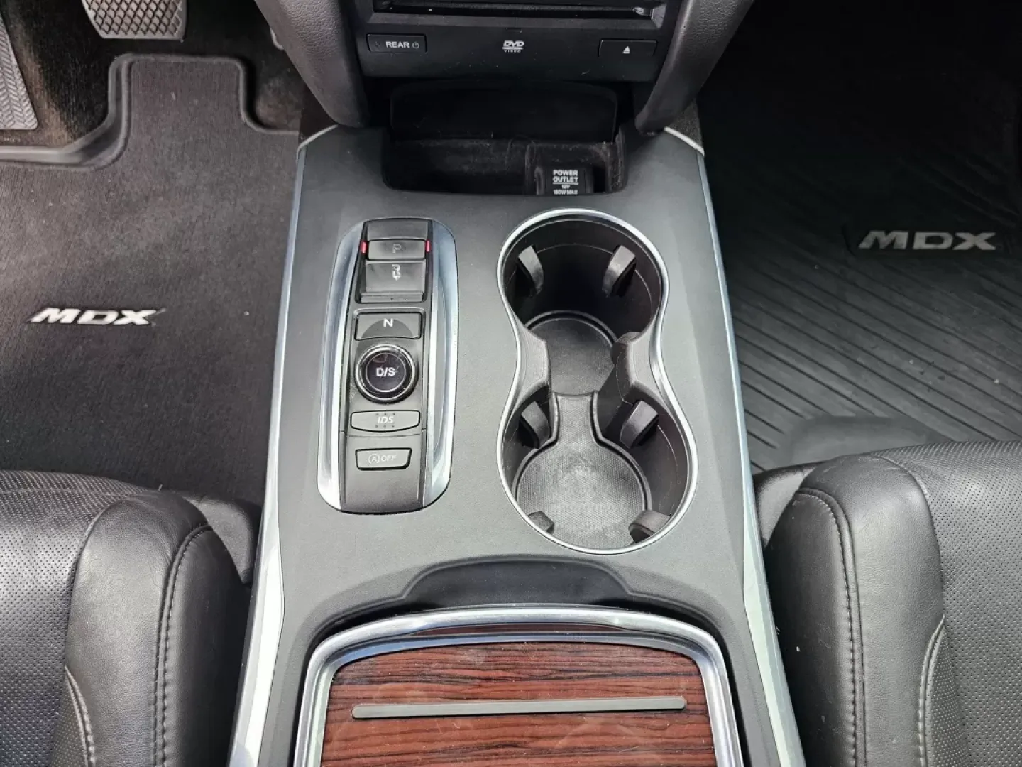 2016 Acura MDX w/Advance/Entertainment (5FRYD4H90GB) with an Other engine, located at 3959 U.S. 80 W, Phenix City, AL, 36870, (334) 297-4885, 32.469296, -85.135185 - **Discover Your Next Adventure with the 2016 Acura MDX at Gils Auto Prattville!**<br /> <br /> If you're looking for a vehicle that seamlessly blends luxury, performance, and practicality, the 2016 Acura MDX is your ideal partner for family road trips, daily commutes, and everything in between. Wit - Photo#13